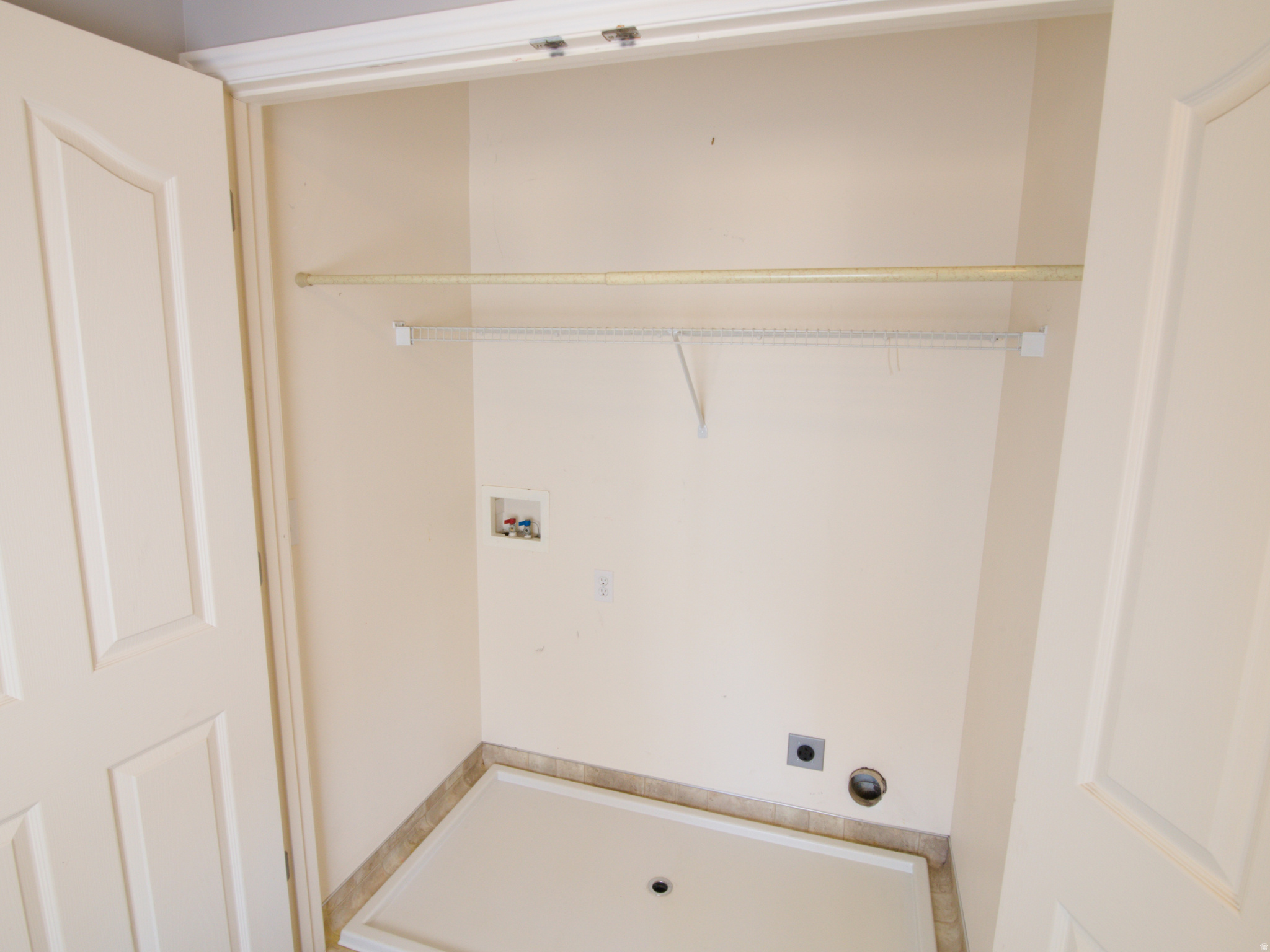 COPPER HILLS CONDOMINIUMS - Residential