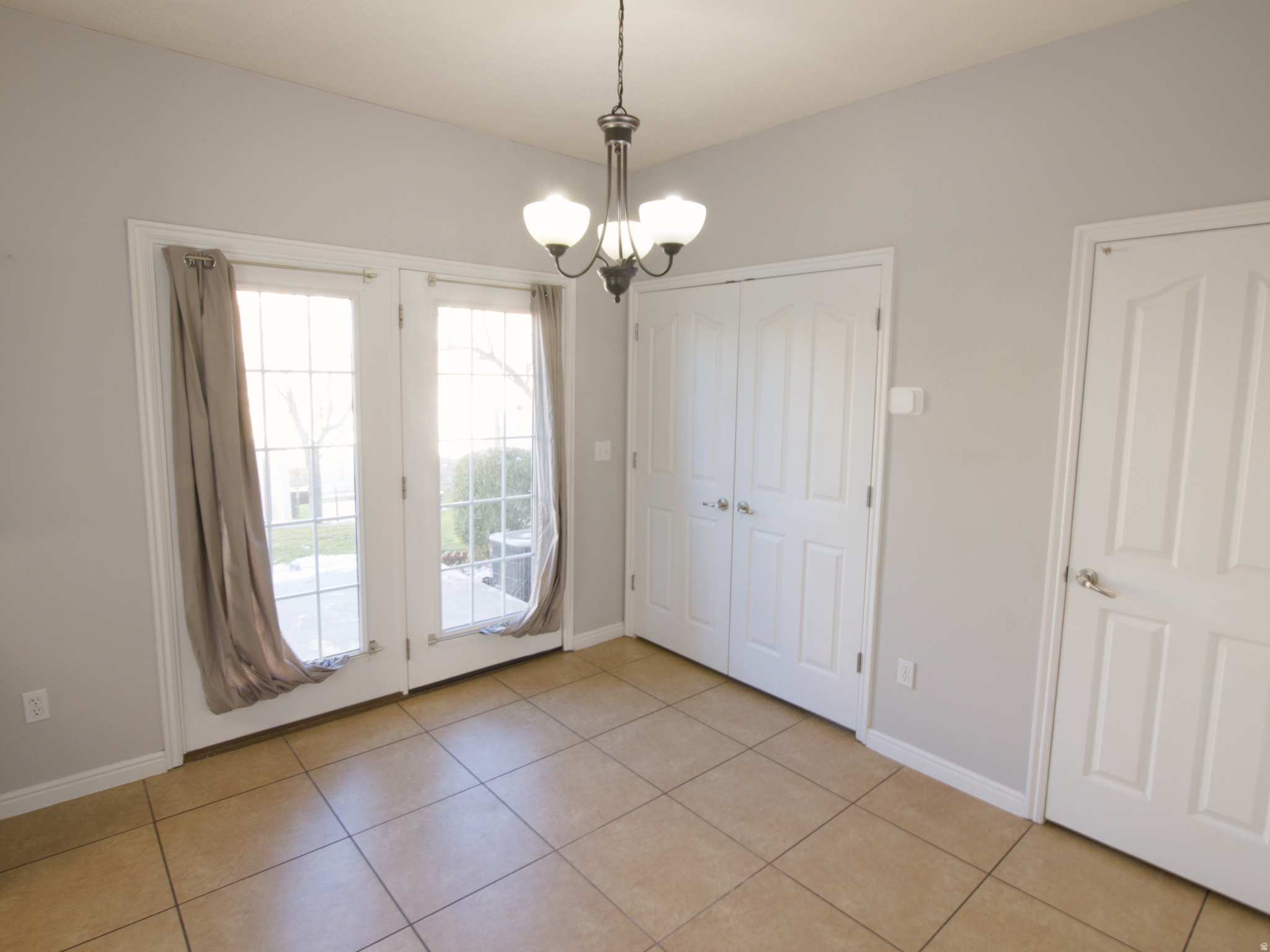 COPPER HILLS CONDOMINIUMS - Residential