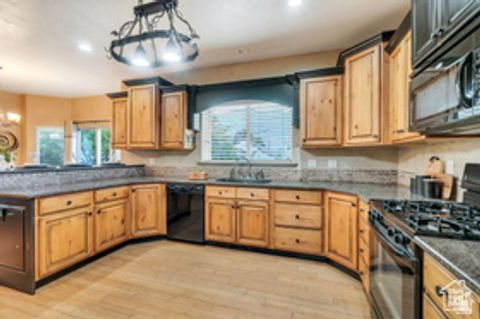 Tiny photo for 415 S 650 E, Orem, UT 84097 (MLS # 2155000)