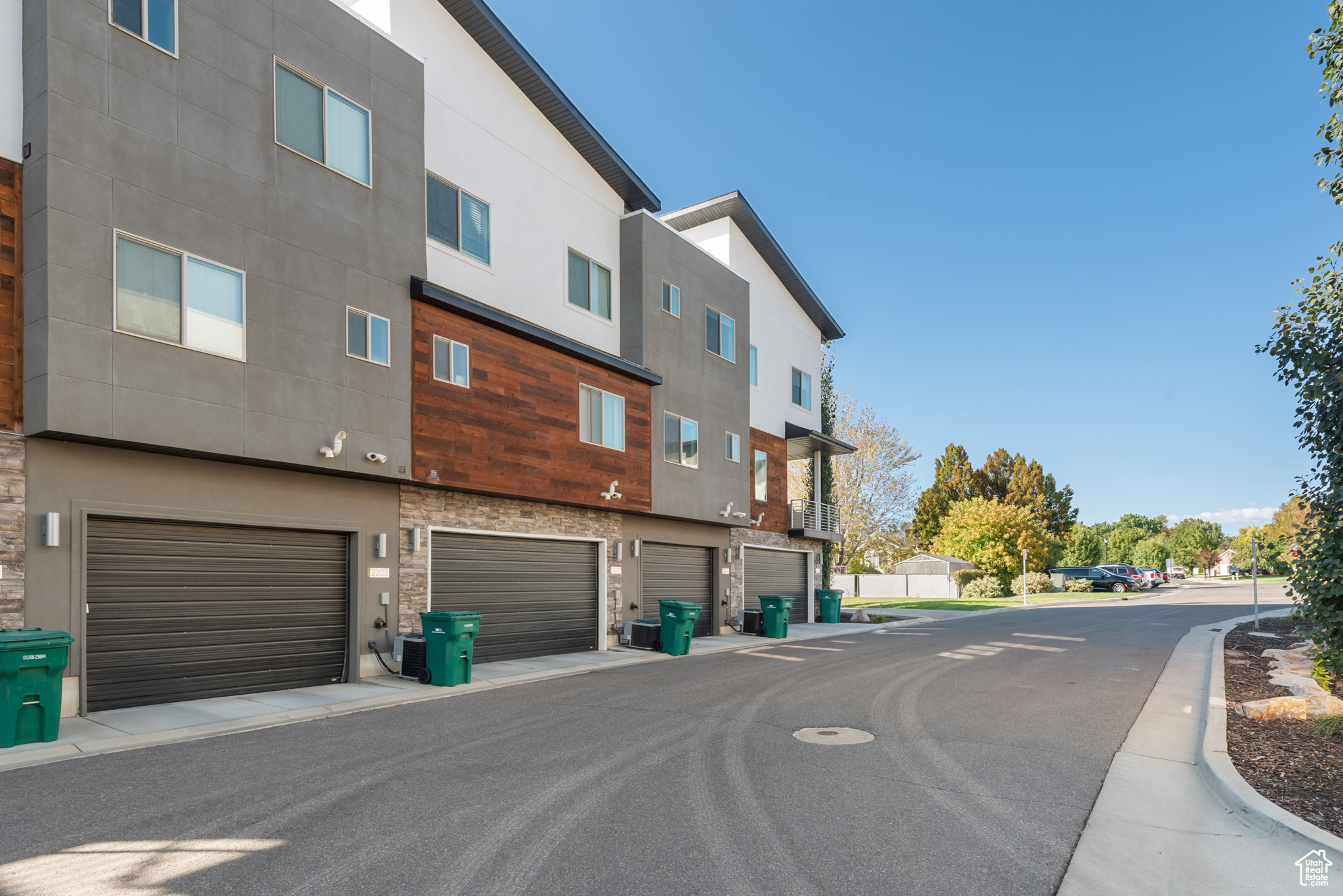 SUNRIVER TOWNHOMES - Residential