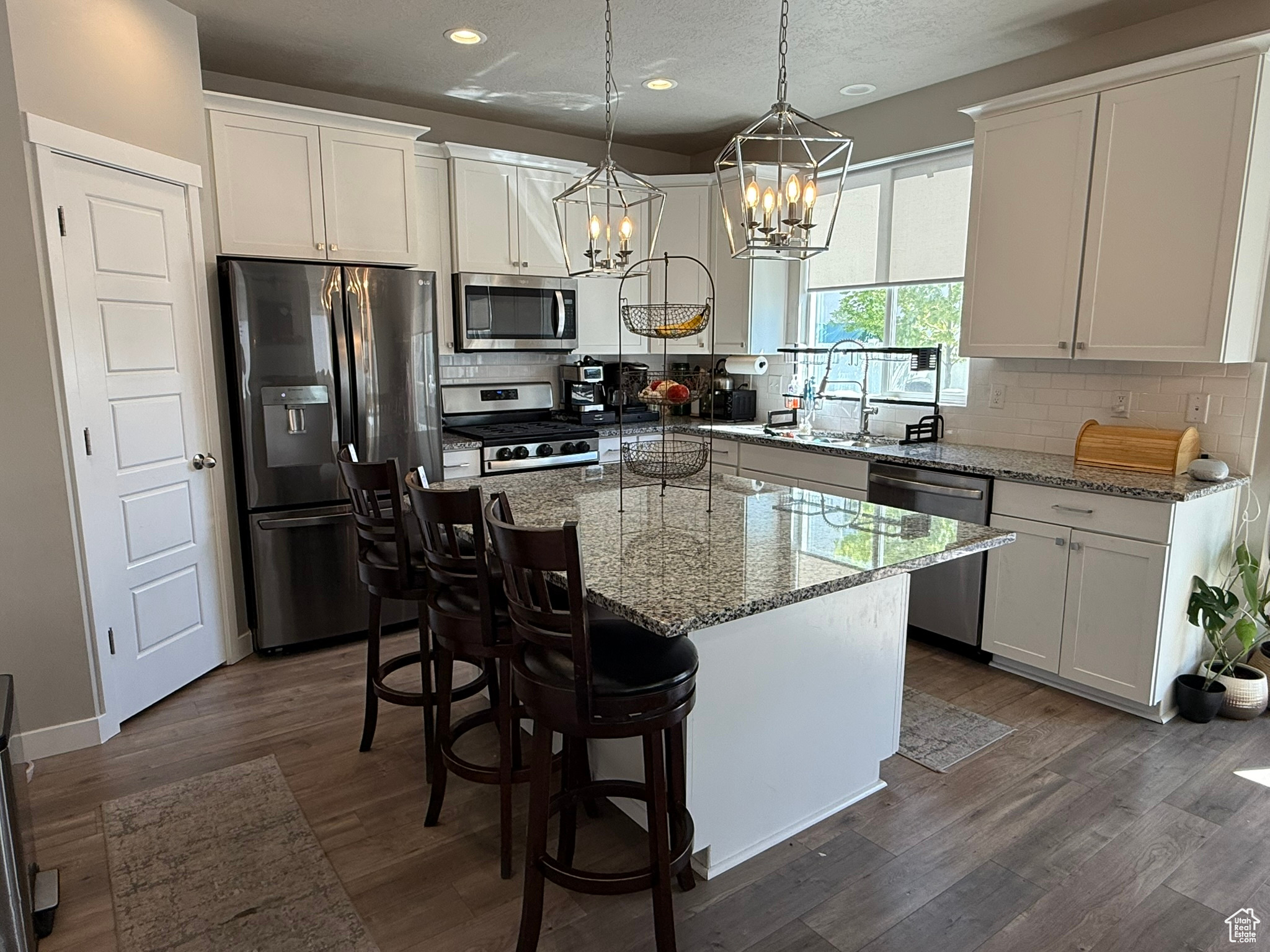 MEADOW CREEK RIDGE - Residential