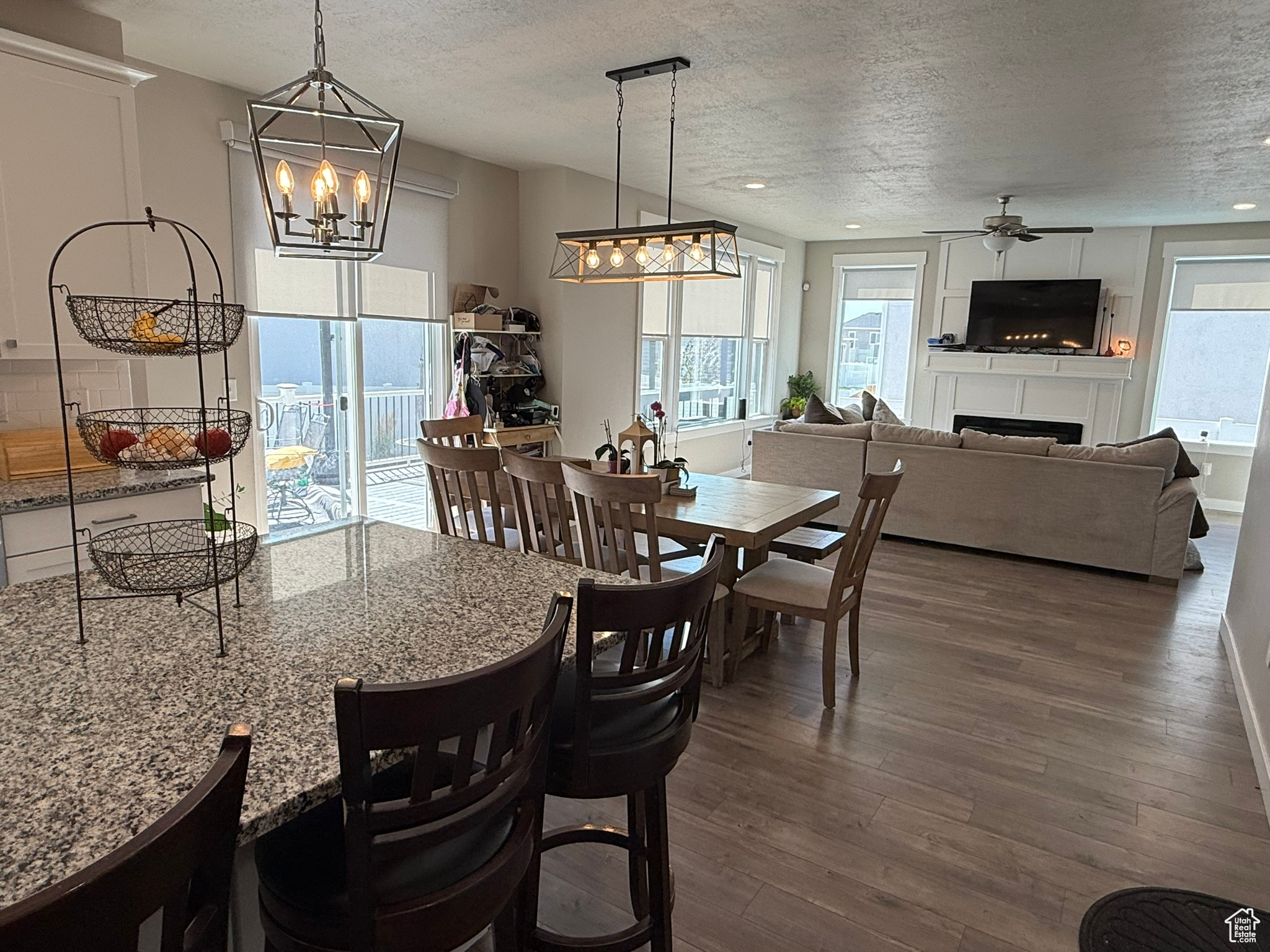 MEADOW CREEK RIDGE - Residential
