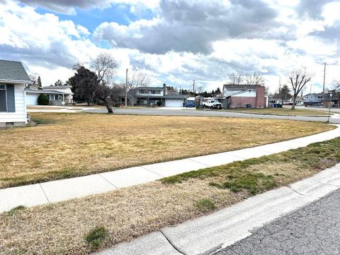 Tiny photo for 3887 S HALLMARK DR, West Valley City, UT 84119 (MLS # 2139730)