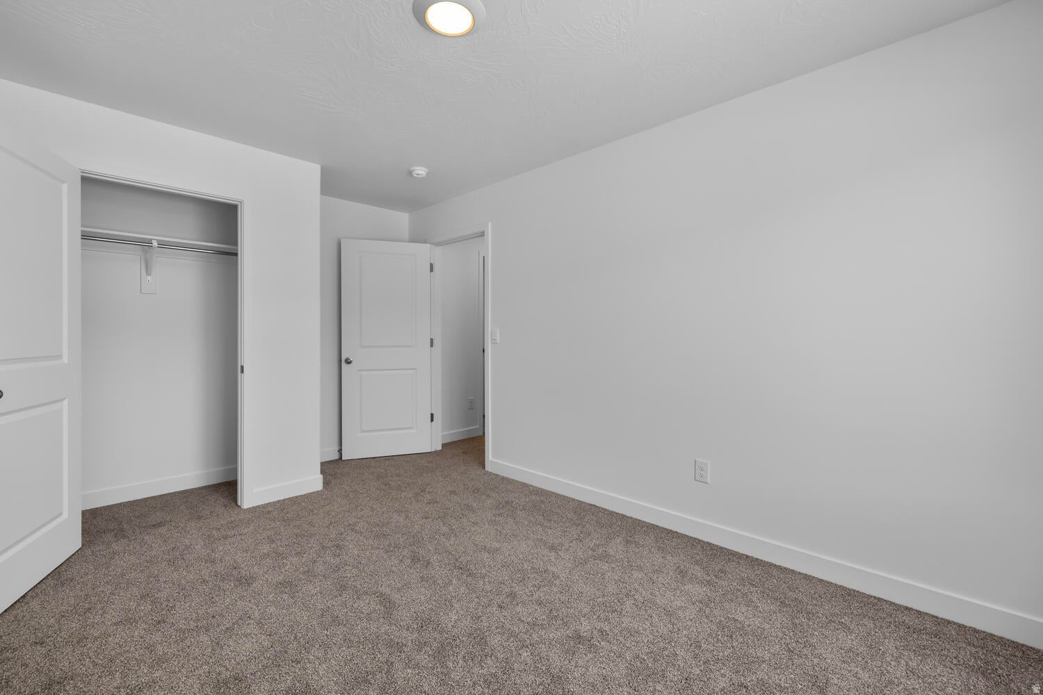 CORRAL HOLLOW AT LONG VALLEY - Residential