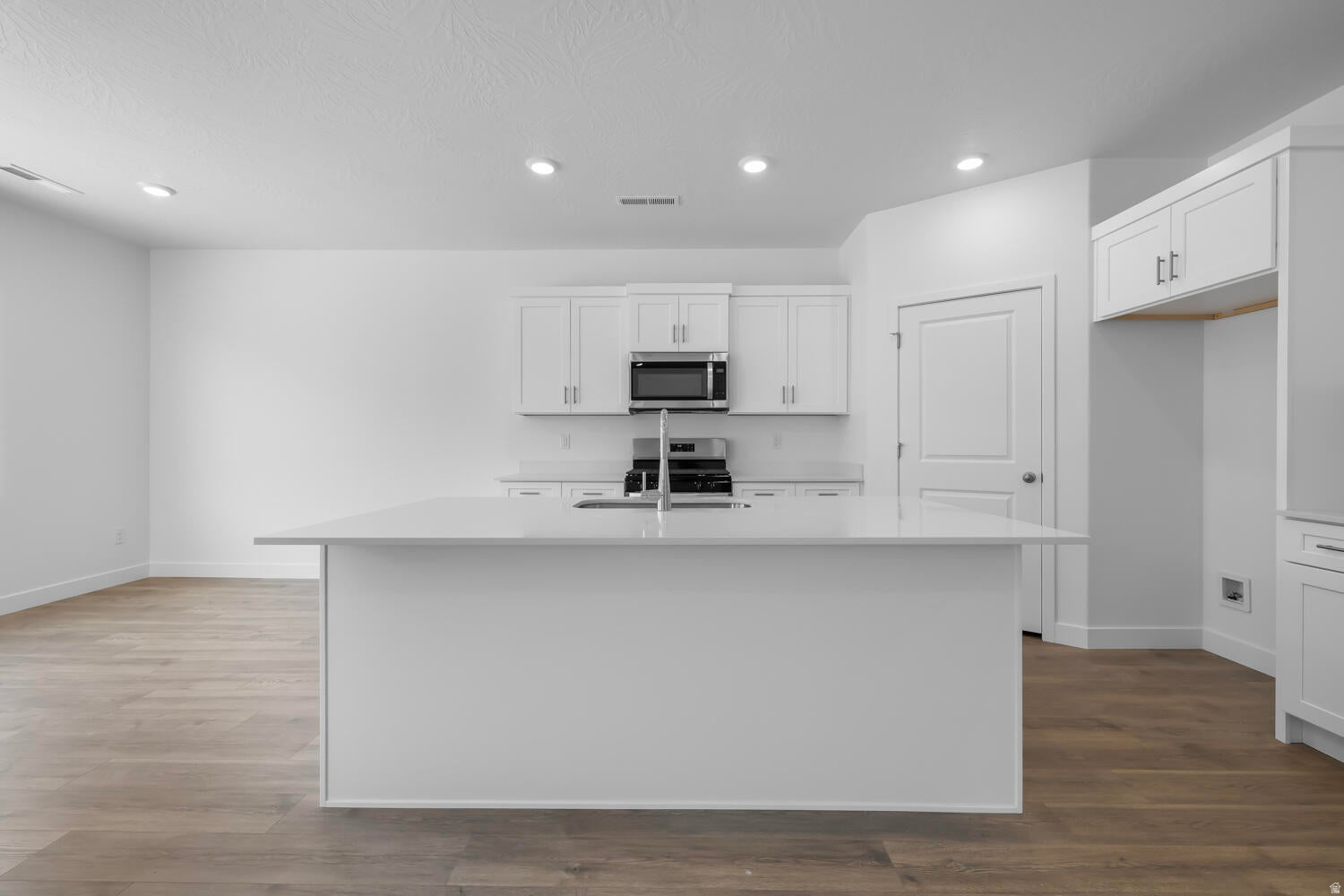 CORRAL HOLLOW AT LONG VALLEY - Residential