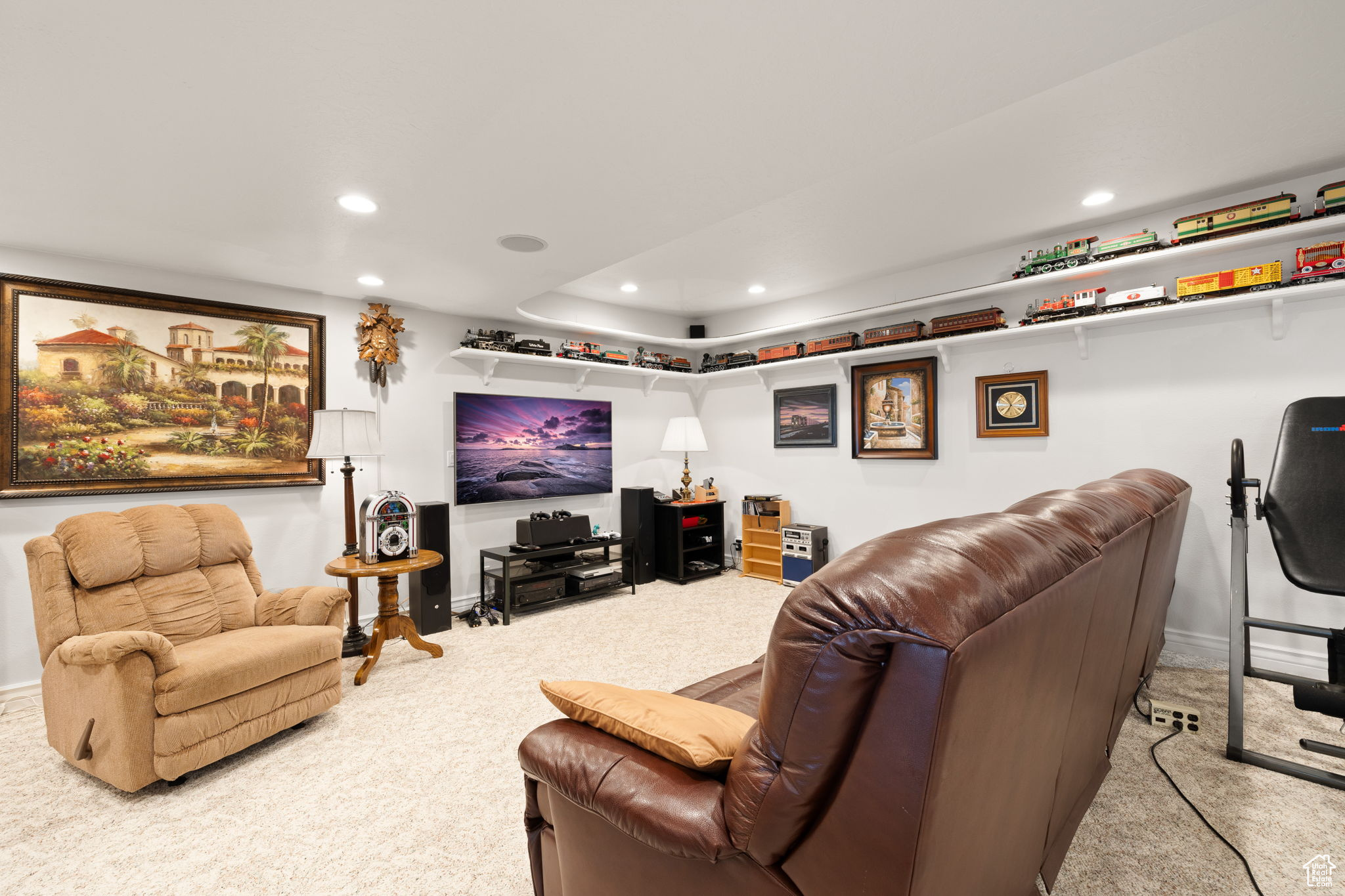 SHERWOOD HILLS - Residential