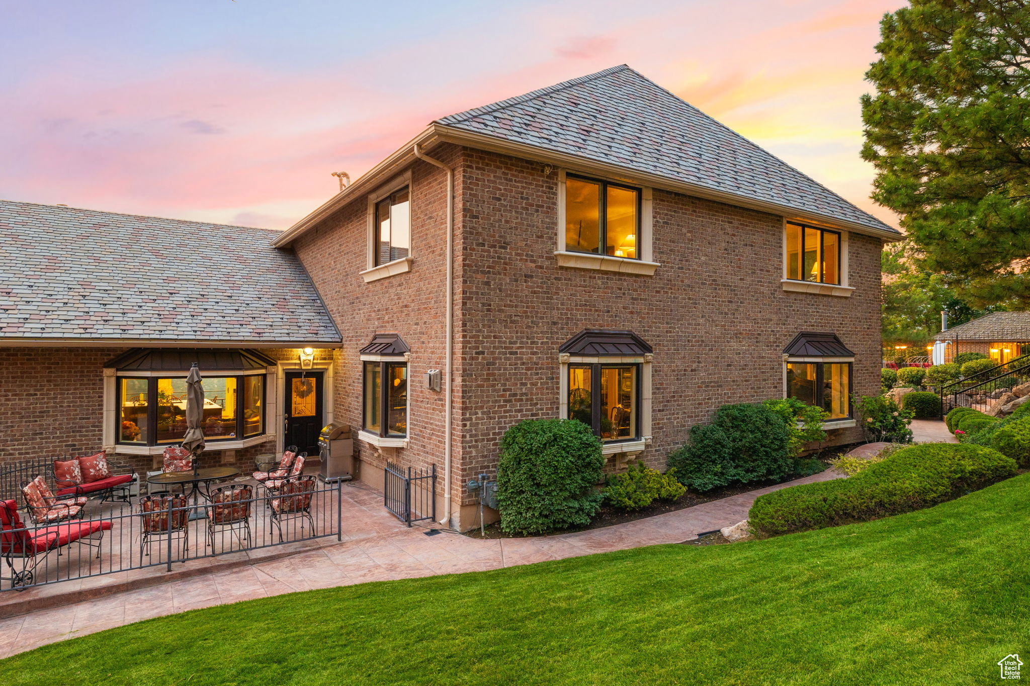 SHERWOOD HILLS - Residential