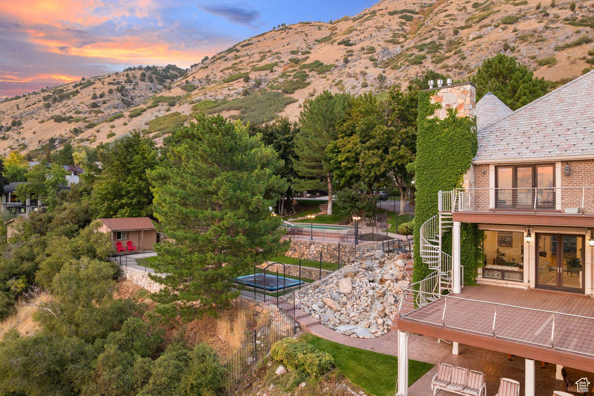 SHERWOOD HILLS - Residential