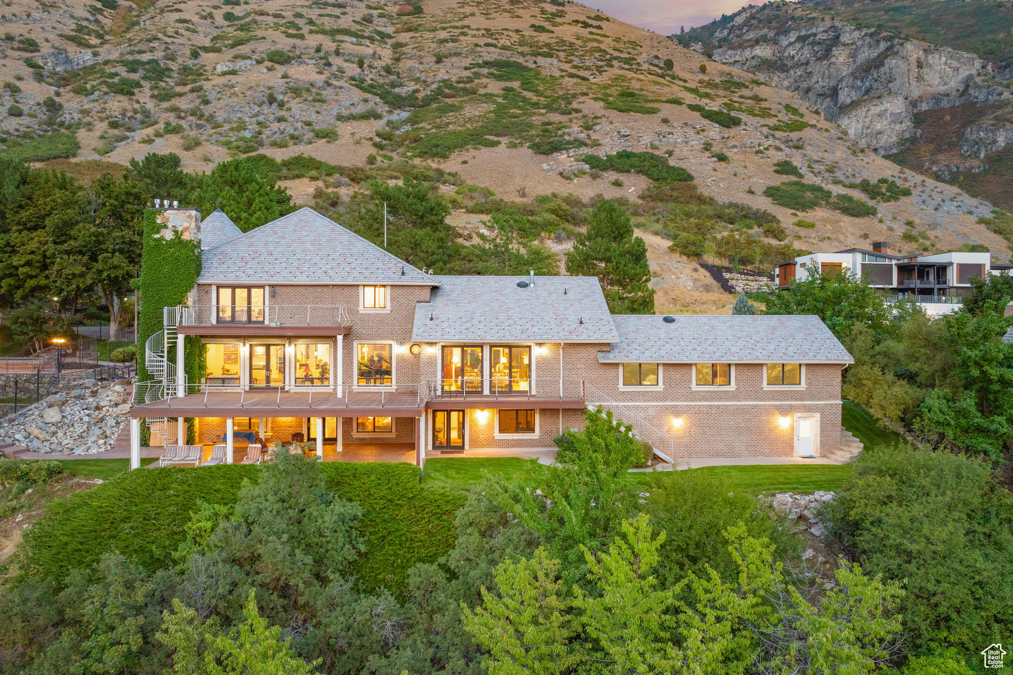 SHERWOOD HILLS - Residential