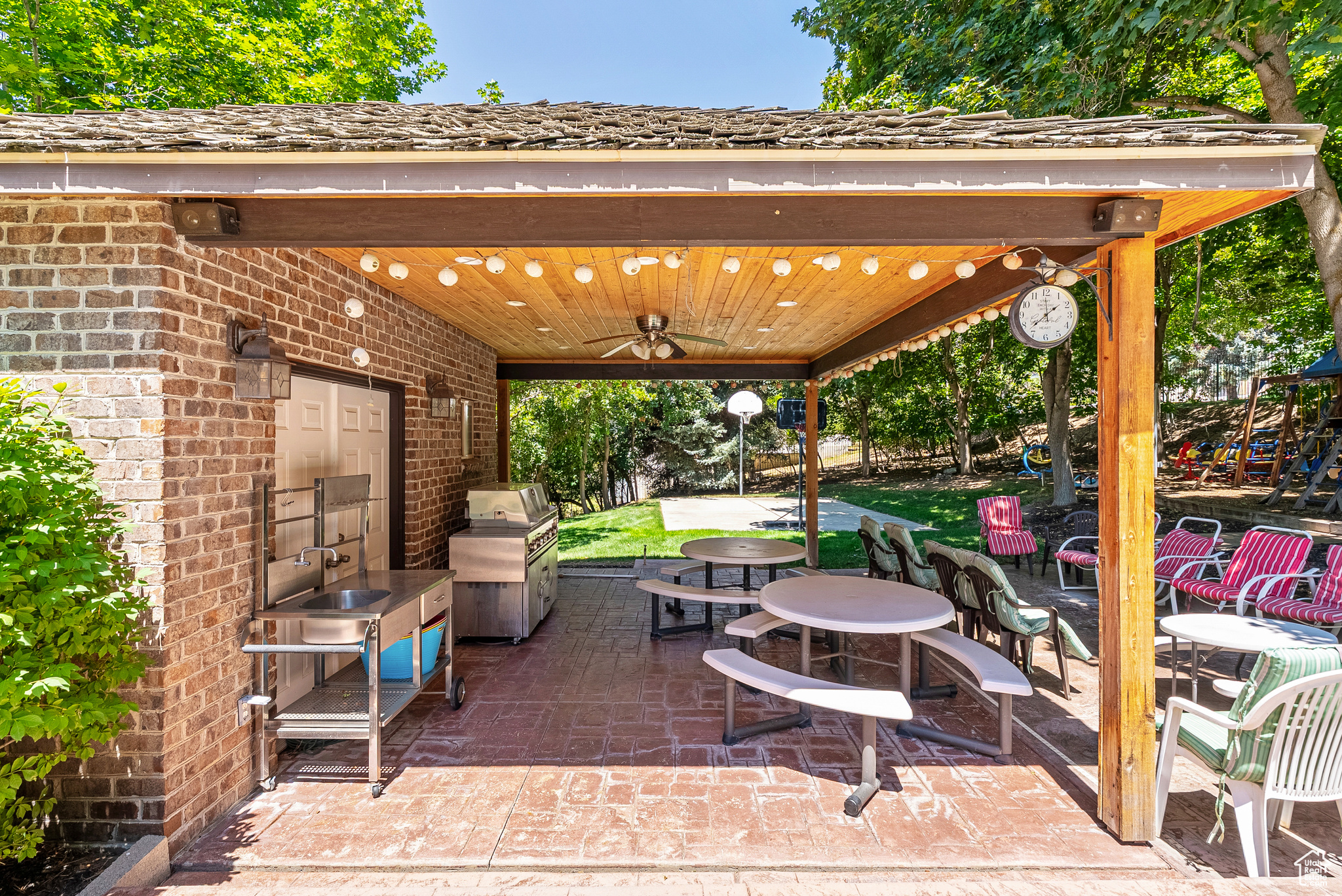 SHERWOOD HILLS - Residential