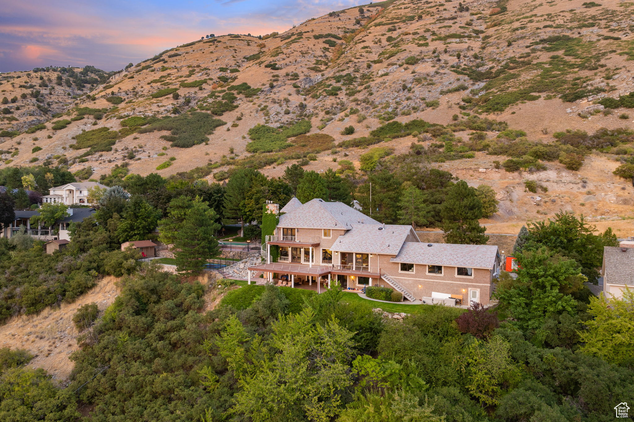 SHERWOOD HILLS - Residential