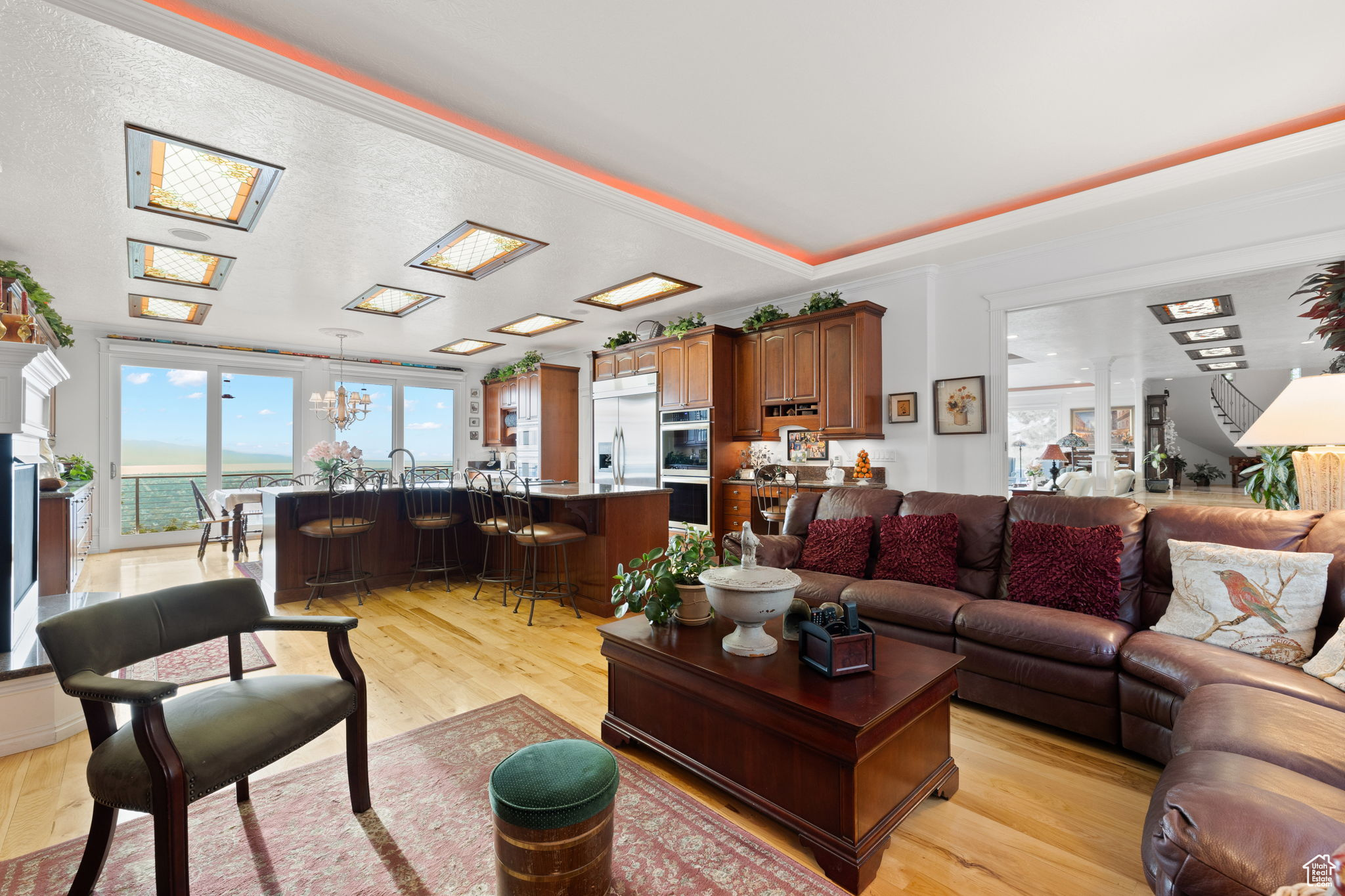 SHERWOOD HILLS - Residential