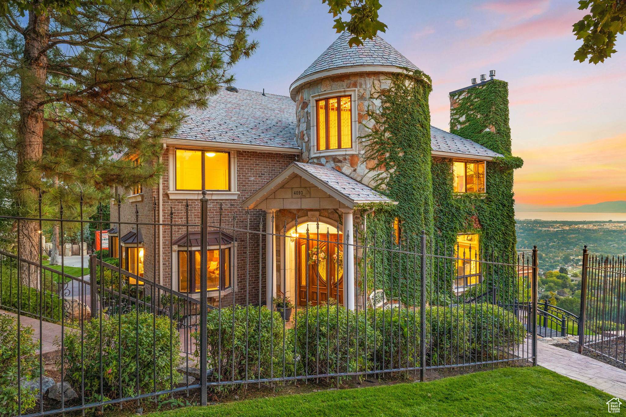 SHERWOOD HILLS - Residential