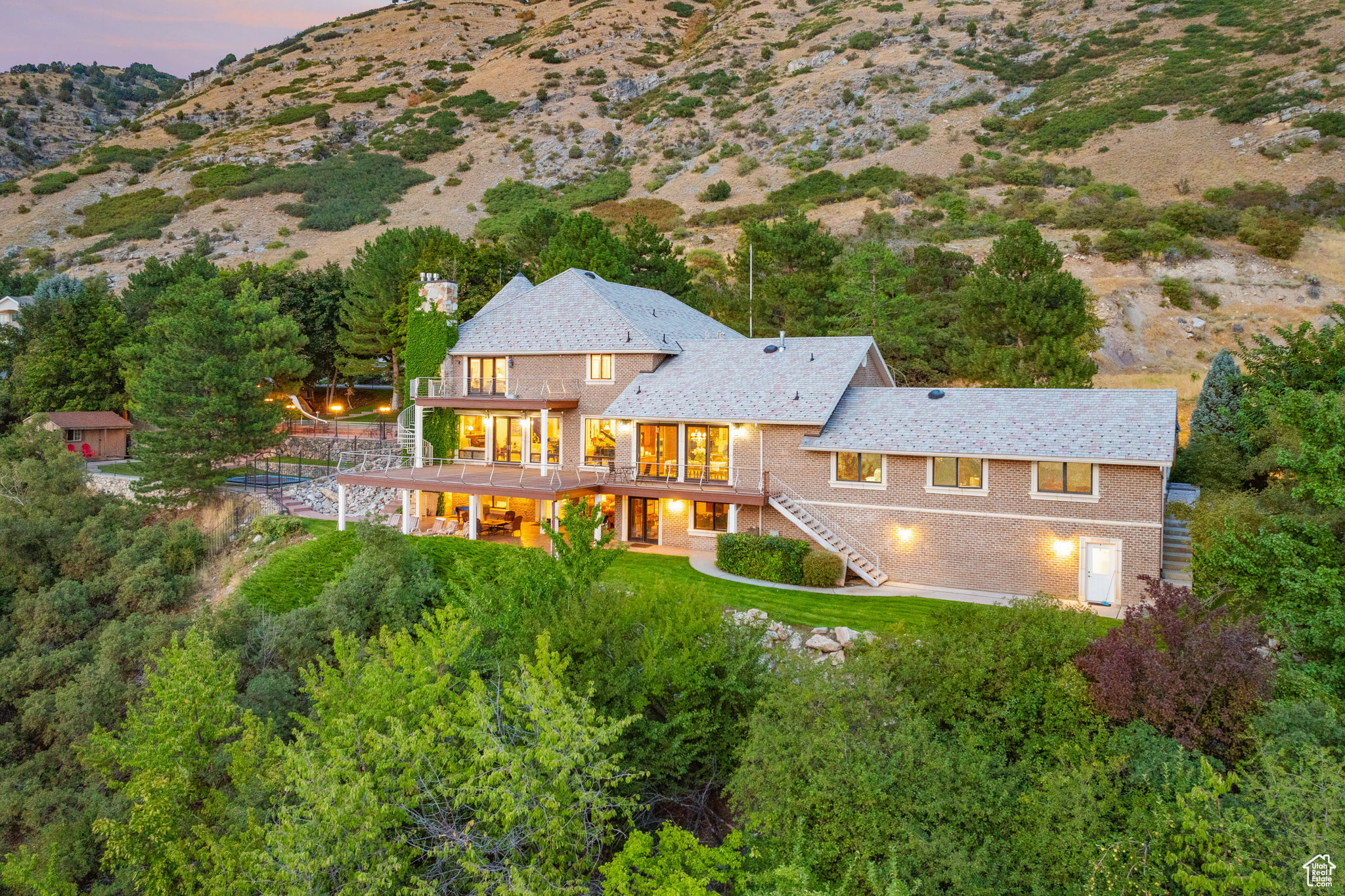 SHERWOOD HILLS - Residential