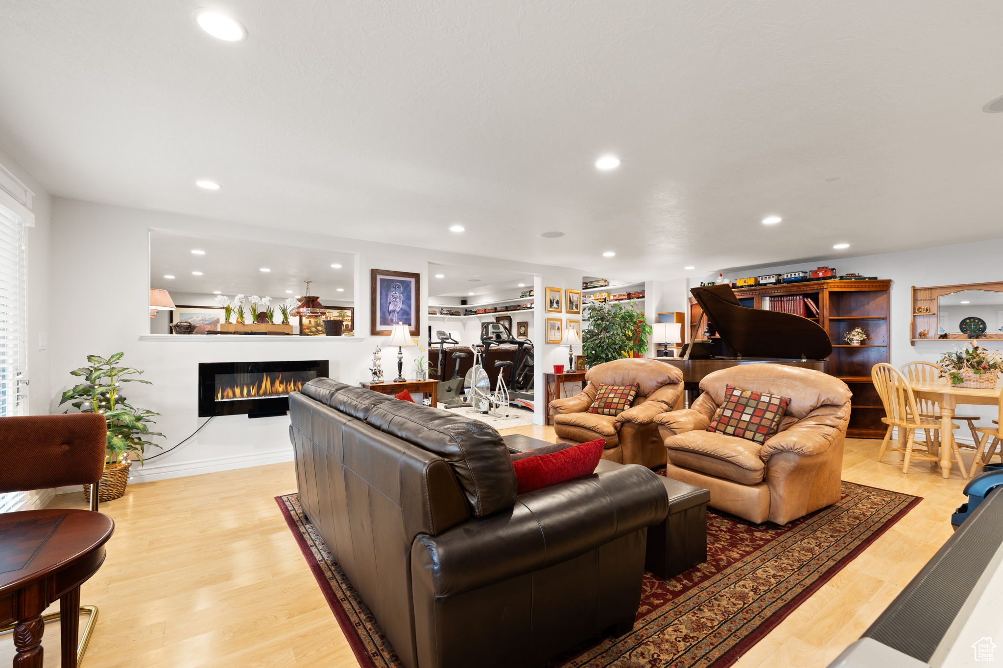 SHERWOOD HILLS - Residential