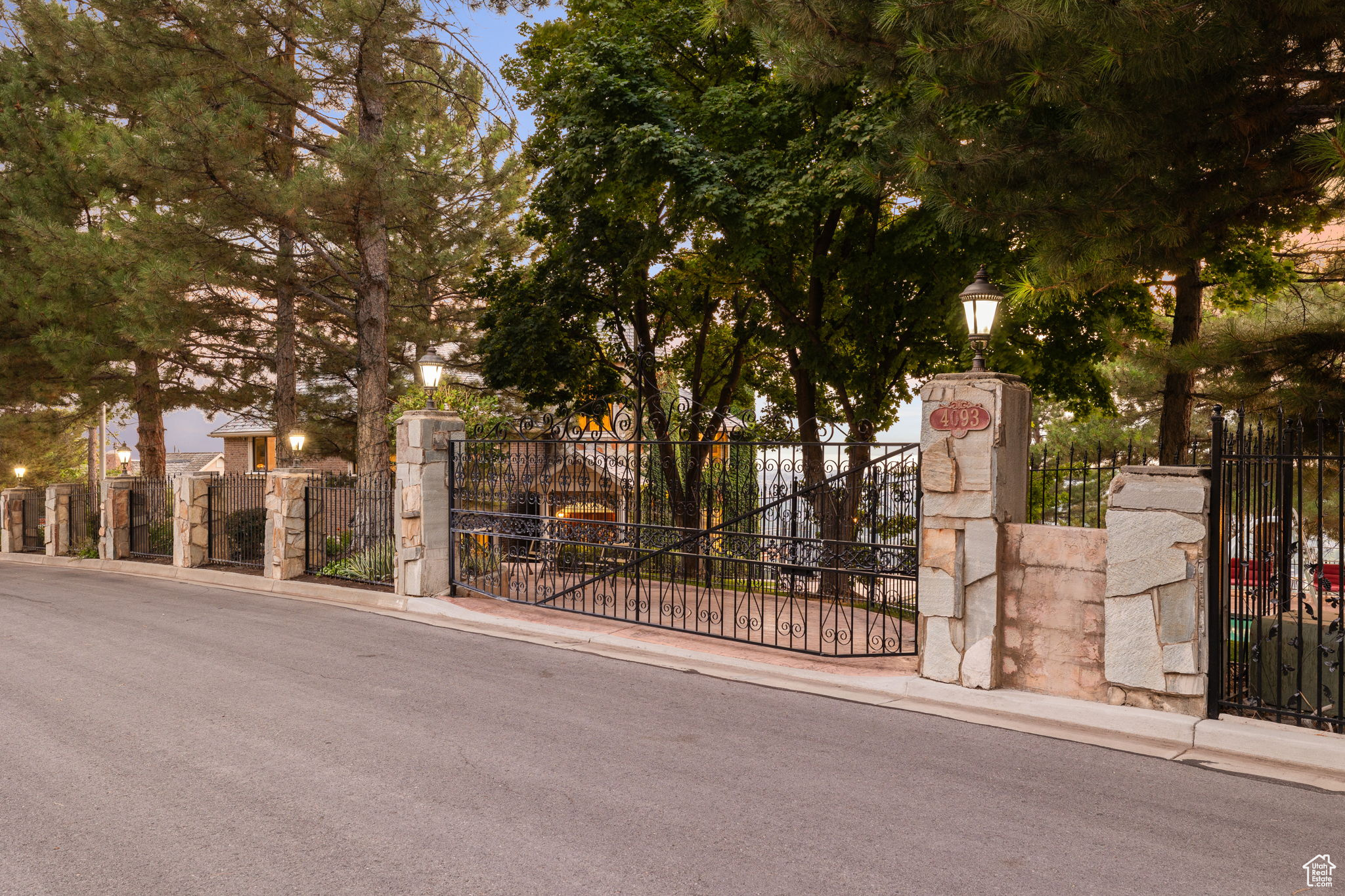 SHERWOOD HILLS - Residential