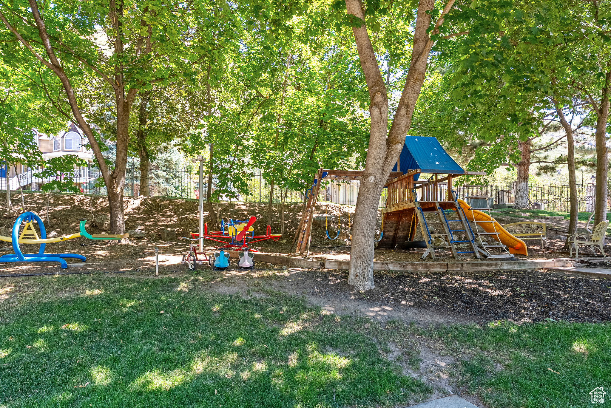 SHERWOOD HILLS - Residential