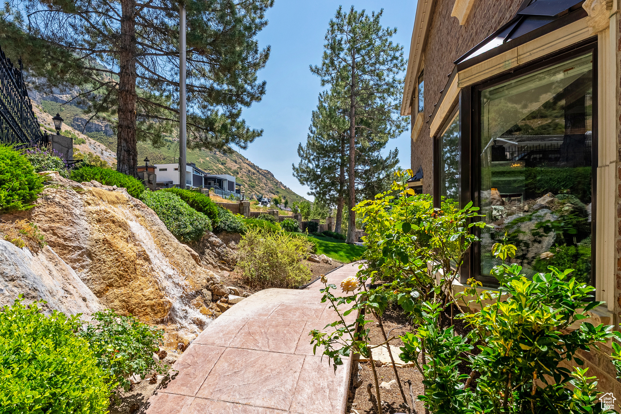 SHERWOOD HILLS - Residential