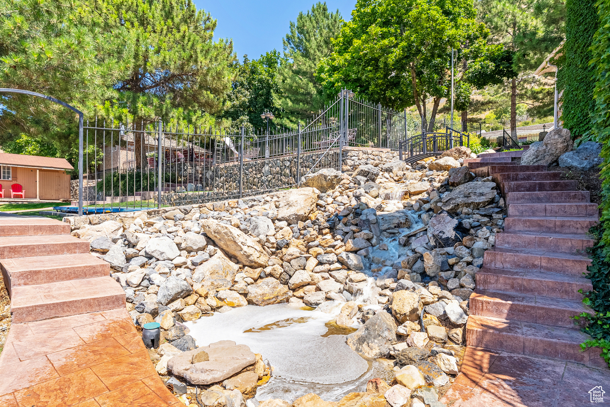 SHERWOOD HILLS - Residential