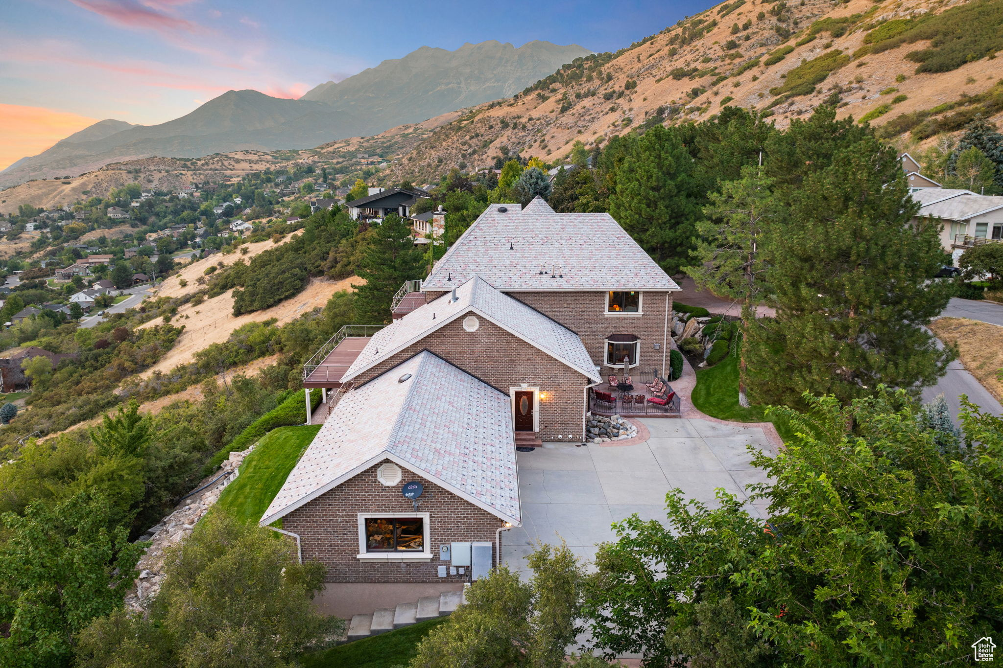 SHERWOOD HILLS - Residential