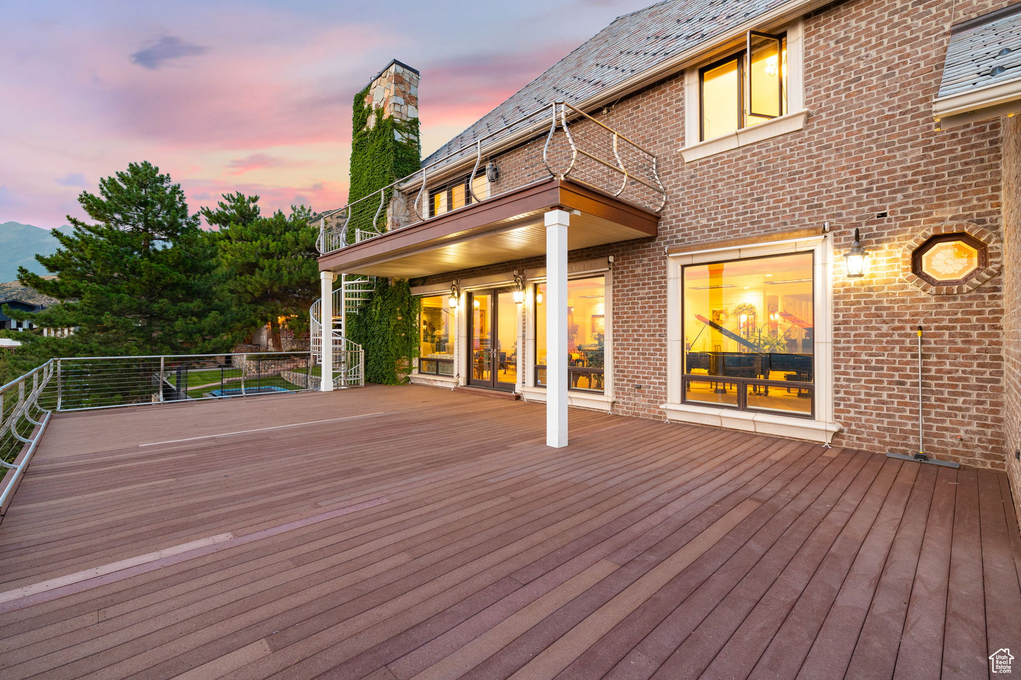 SHERWOOD HILLS - Residential