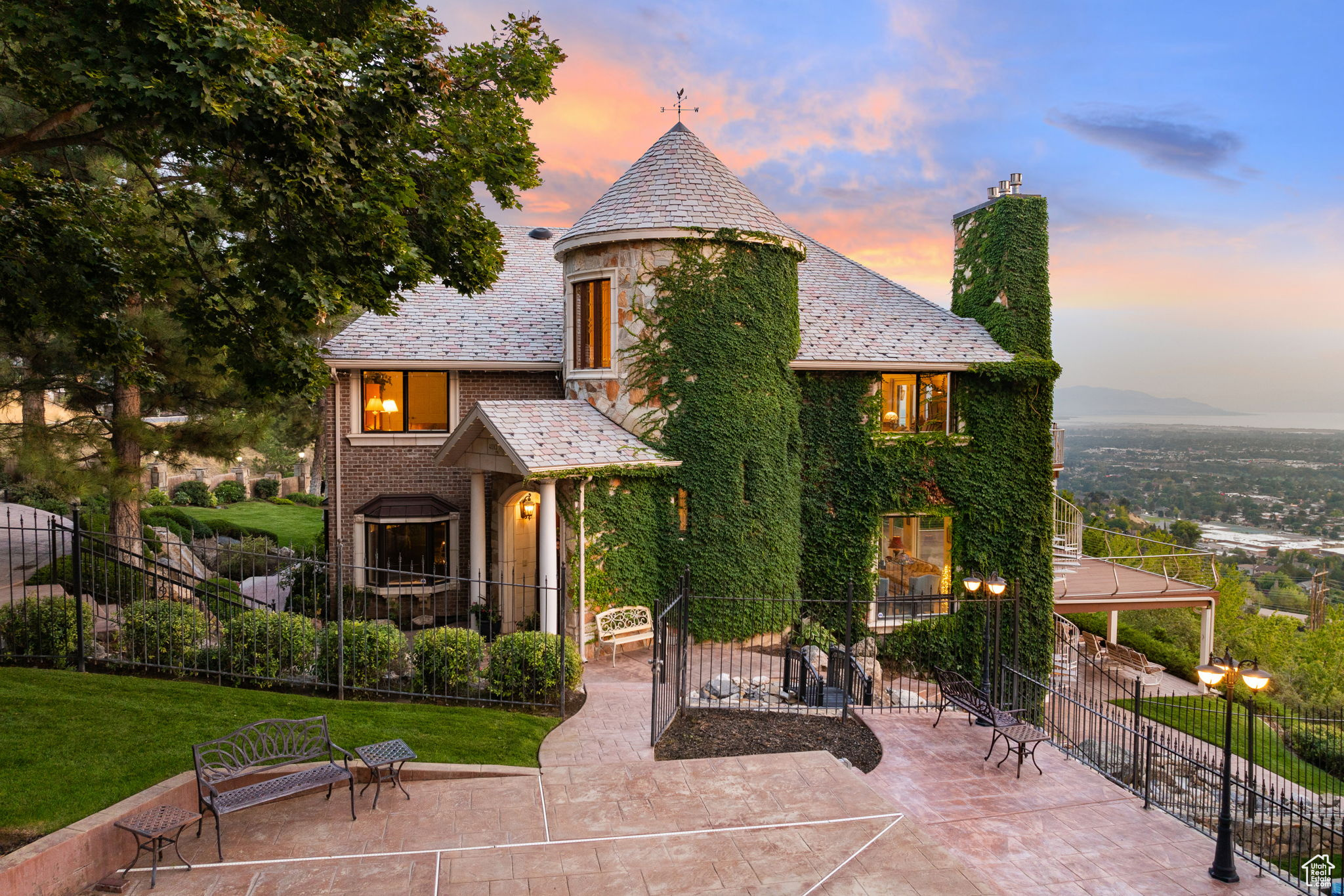 SHERWOOD HILLS - Residential