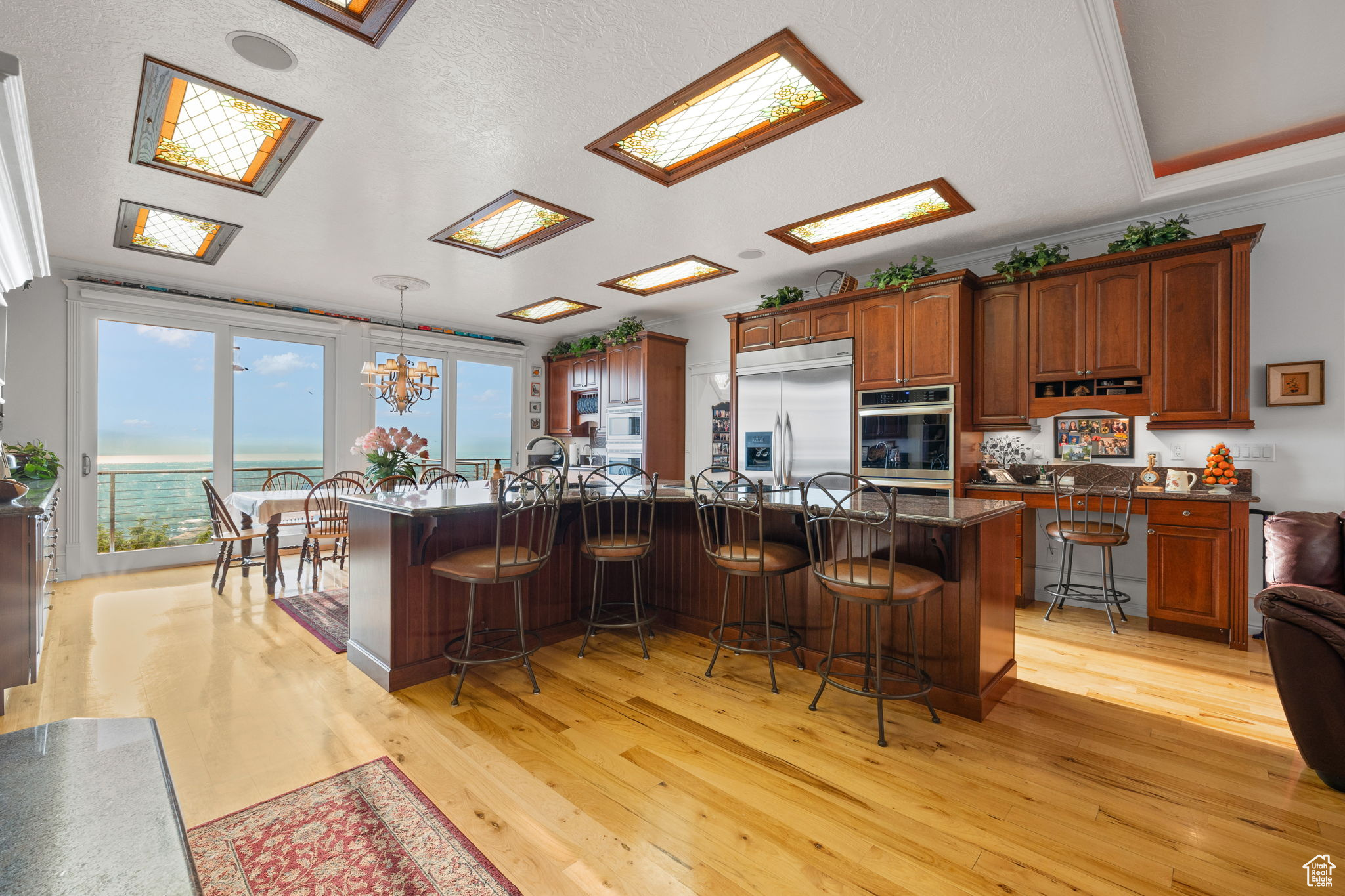 SHERWOOD HILLS - Residential