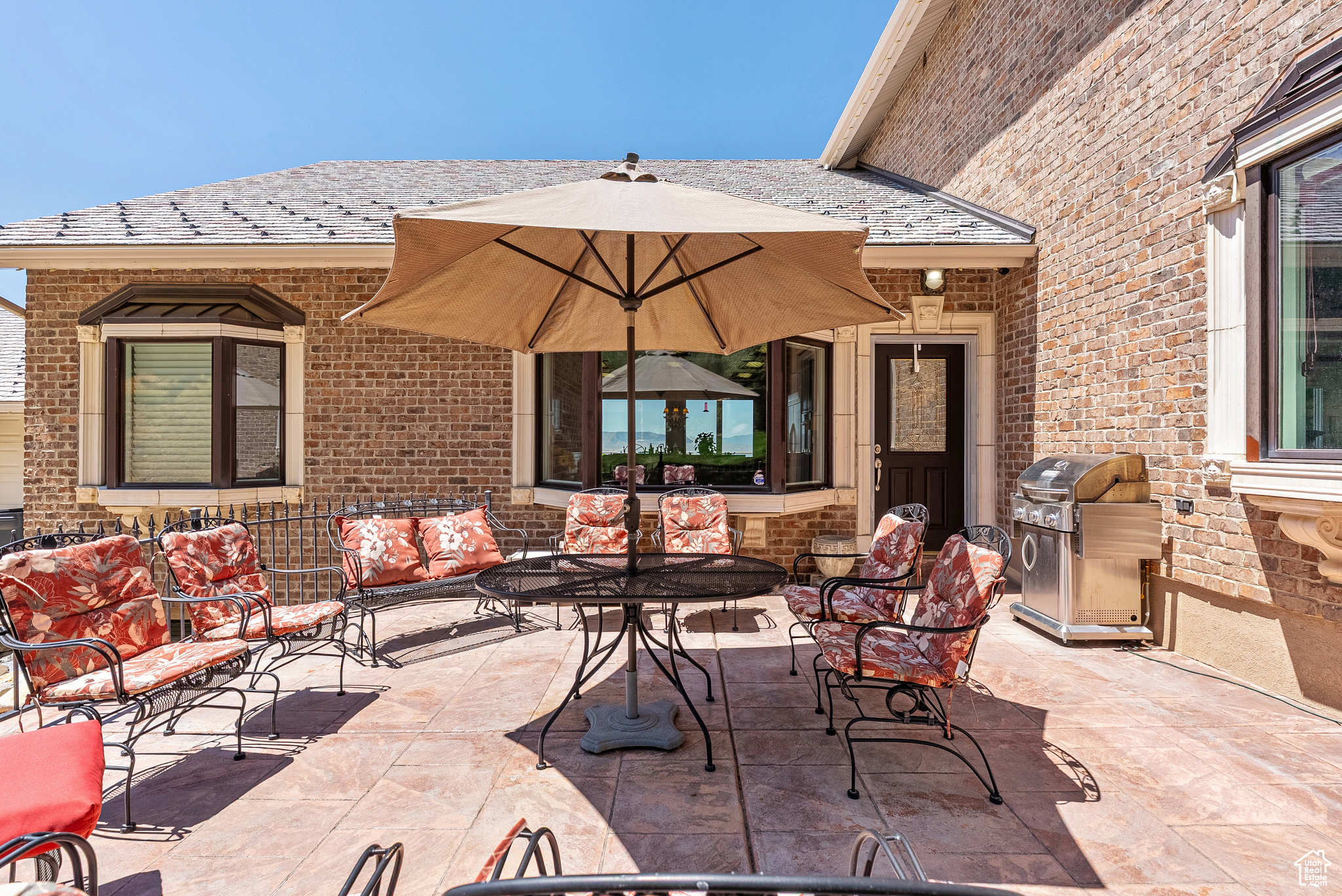 SHERWOOD HILLS - Residential