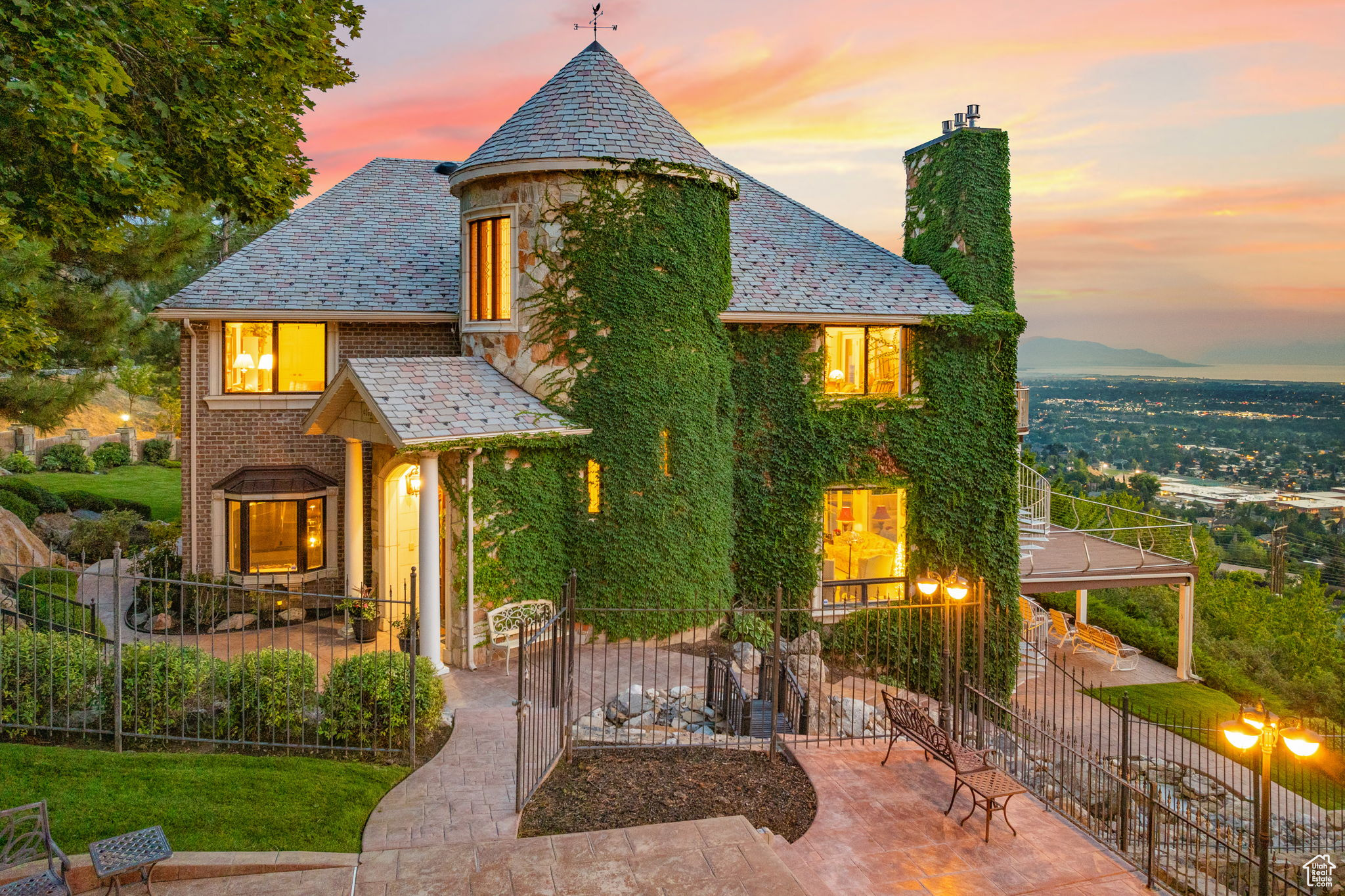 SHERWOOD HILLS - Residential