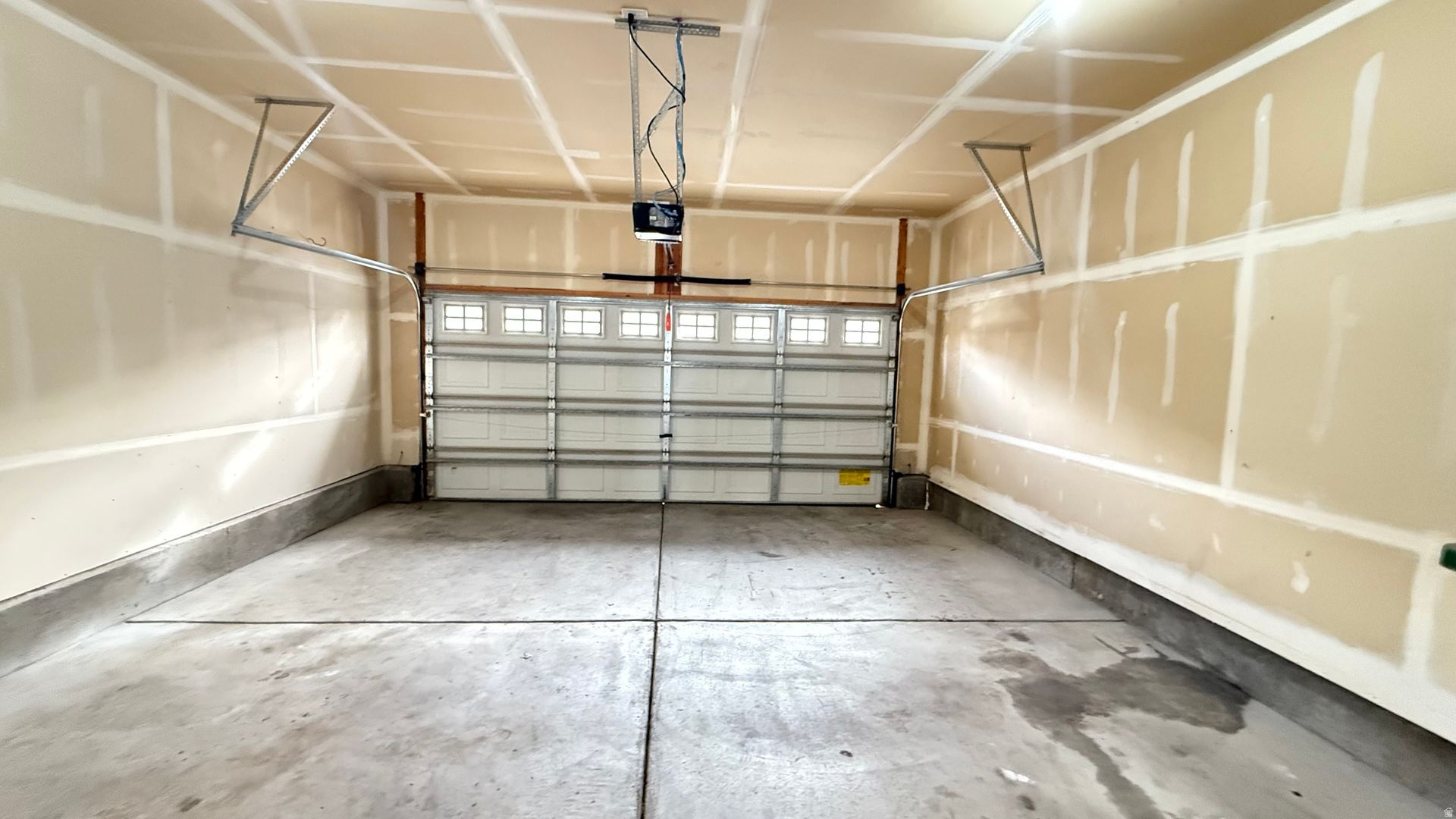 MEADOWS - Residential Lease