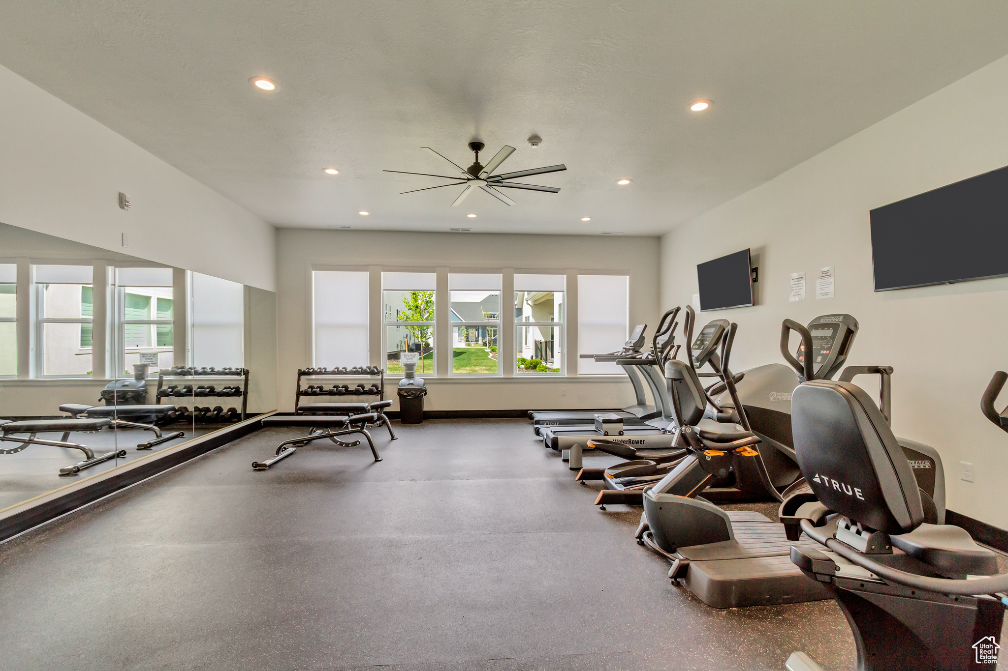 STARHAVEN VILLAS - Residential