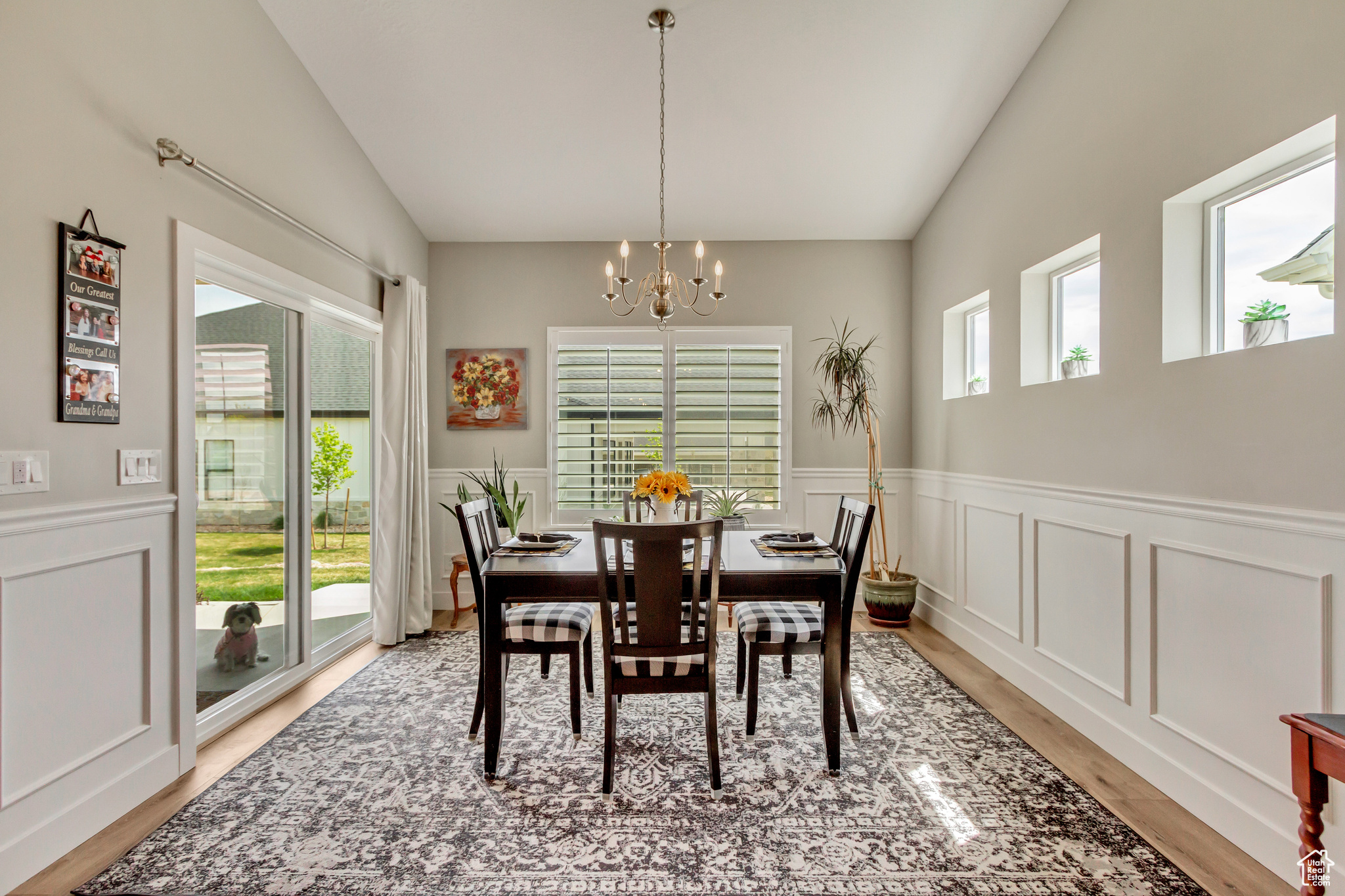 STARHAVEN VILLAS - Residential