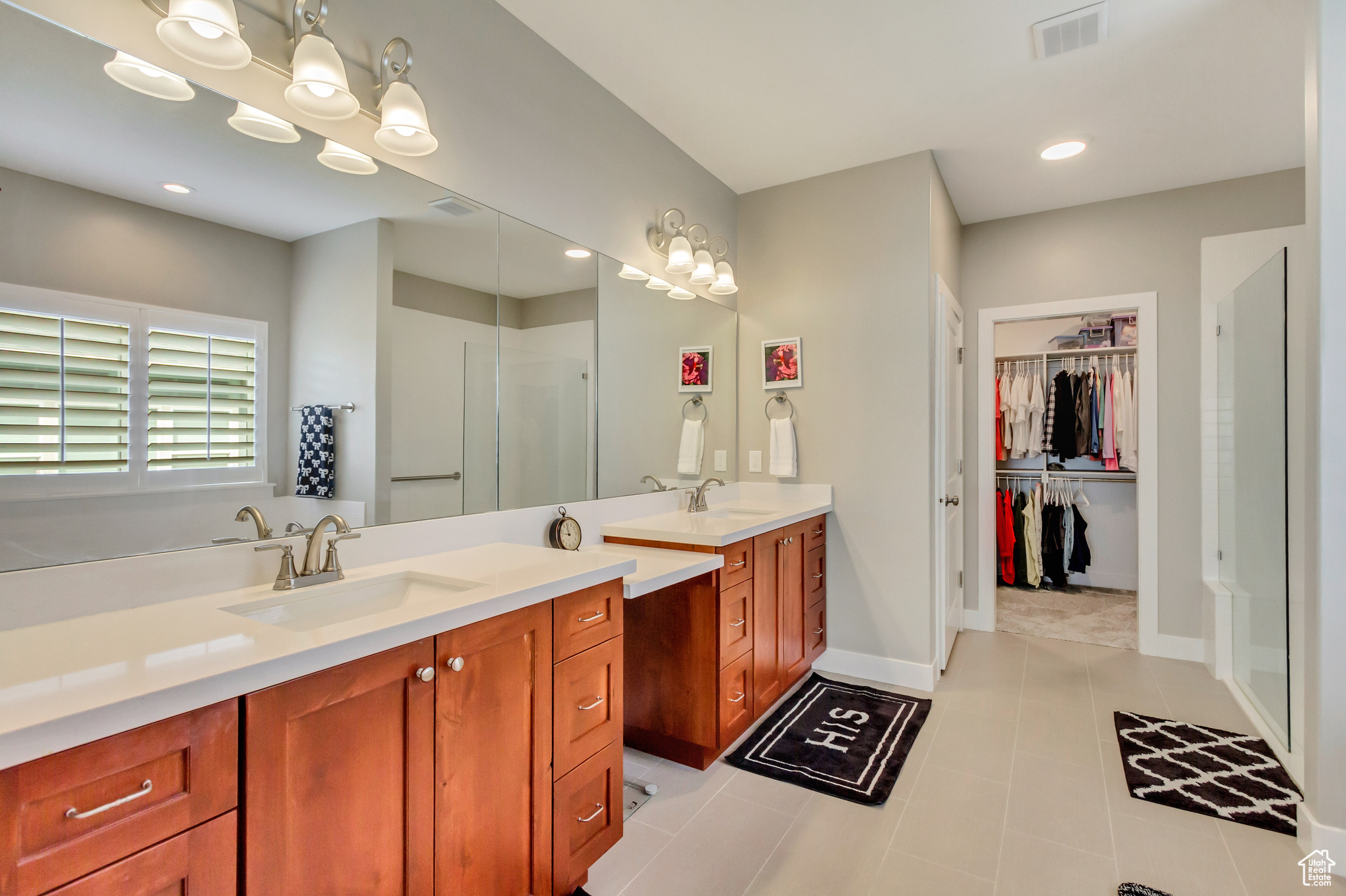 STARHAVEN VILLAS - Residential