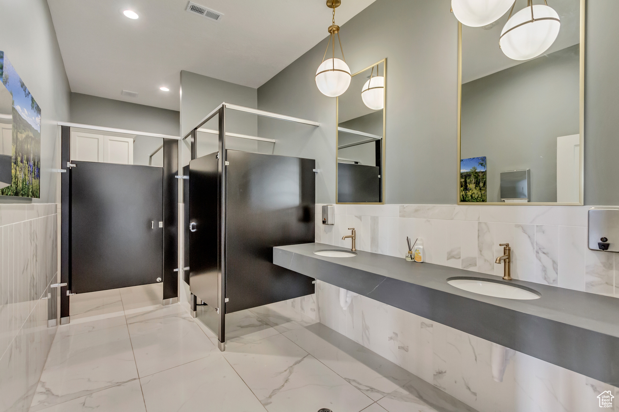 STARHAVEN VILLAS - Residential