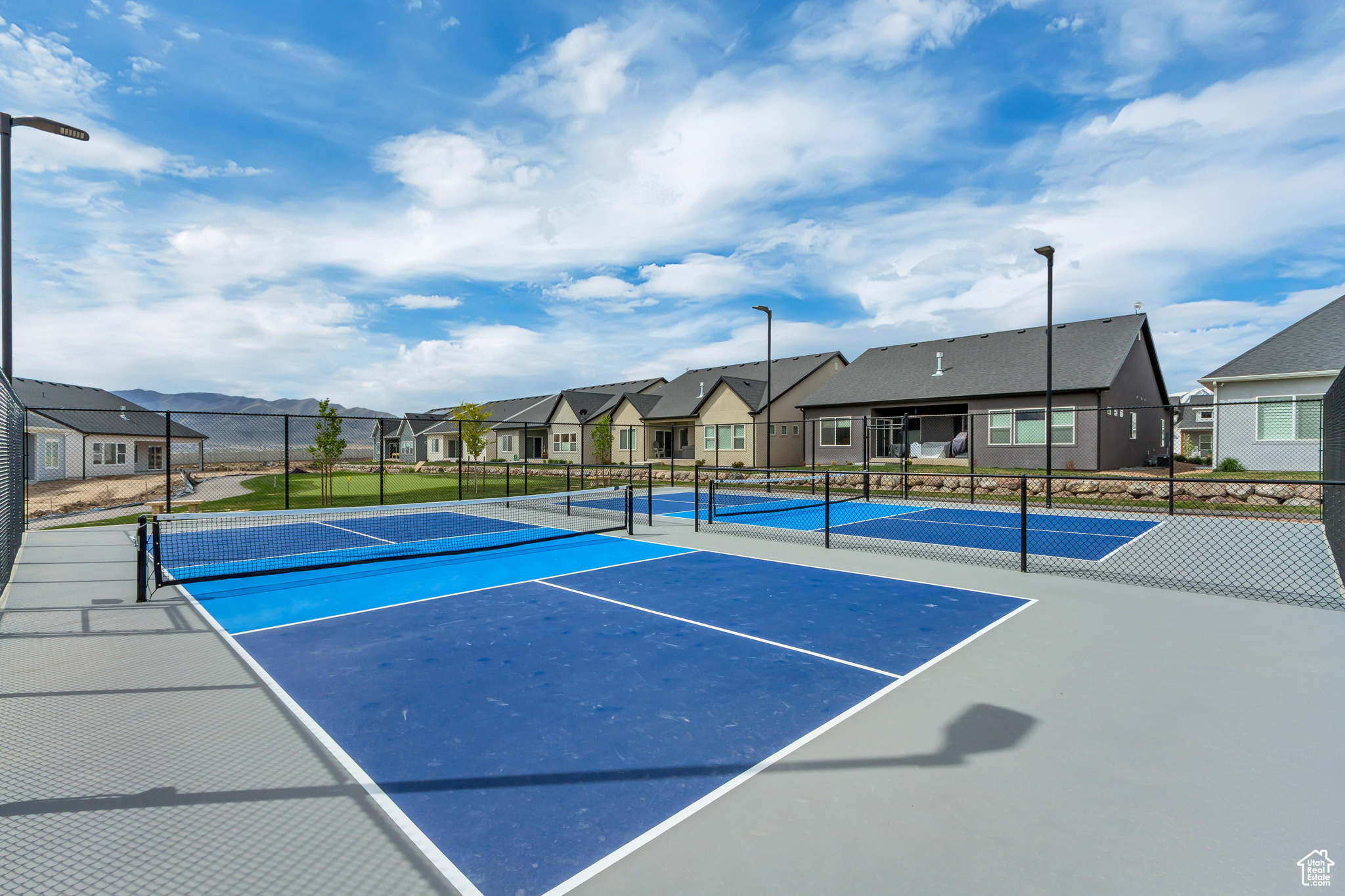 STARHAVEN VILLAS - Residential