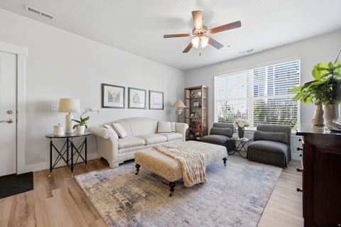 Photo of 631 N SUN PEAK DR, Vineyard, UT 84059 (MLS # 2176753)