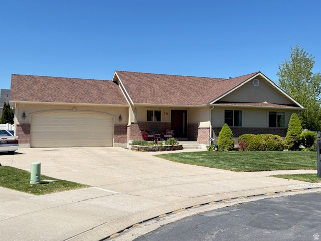 CLOVER RIDGE - Residential
