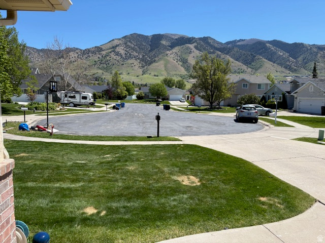 CLOVER RIDGE - Residential