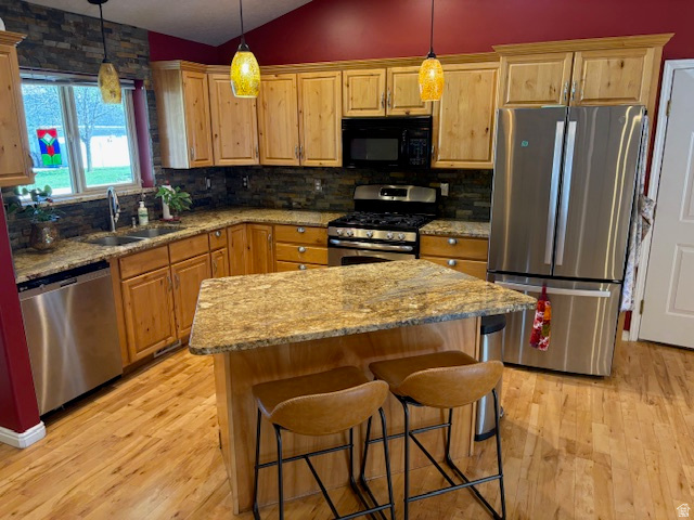CLOVER RIDGE - Residential