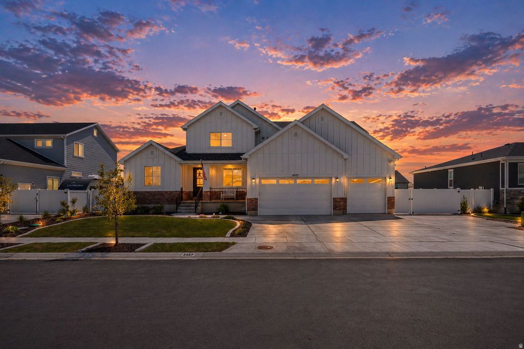 Photo of 4327 W 6075 S, Hooper, UT 84315 (MLS # 2155213)