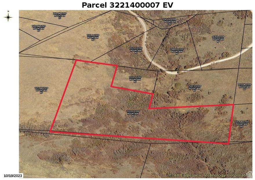 Rose Canyon Parcels invite you to experience country living at its finest, where every moment is infused with the serenity of peaceful surroundings. For those with a passion for equestrian pursuits, Rose Canyon Parcels provide ample space for horse enthusiasts to create their own private stables. Rose Canyon Parcels cater to those seeking a harmonious blend of rural tranquility and the joy of animal companionship. Despite the idyllic rural setting, Rose Canyon Parcels are strategically located to enjoy the luxury of country living without sacrificing convenience, as shopping and retail destinations are less than 20 minutes away. Embrace the beauty of nature as you build your dream home on these pristine parcels. Please reference RC 51 when reaching out for more information. Additional Parcels Available. Seller Financing Available.