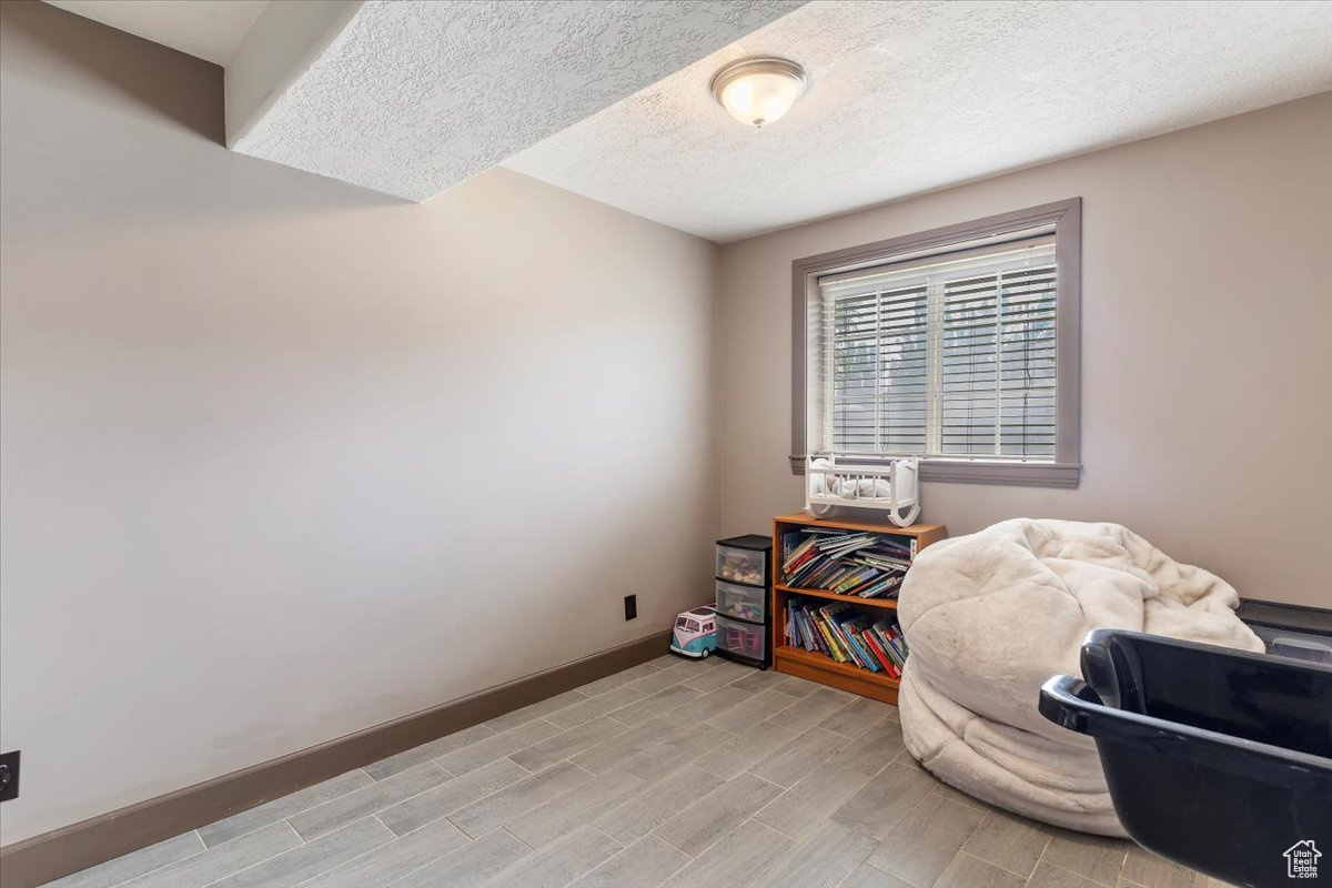 HARRISVILLE HOLLOW - Residential