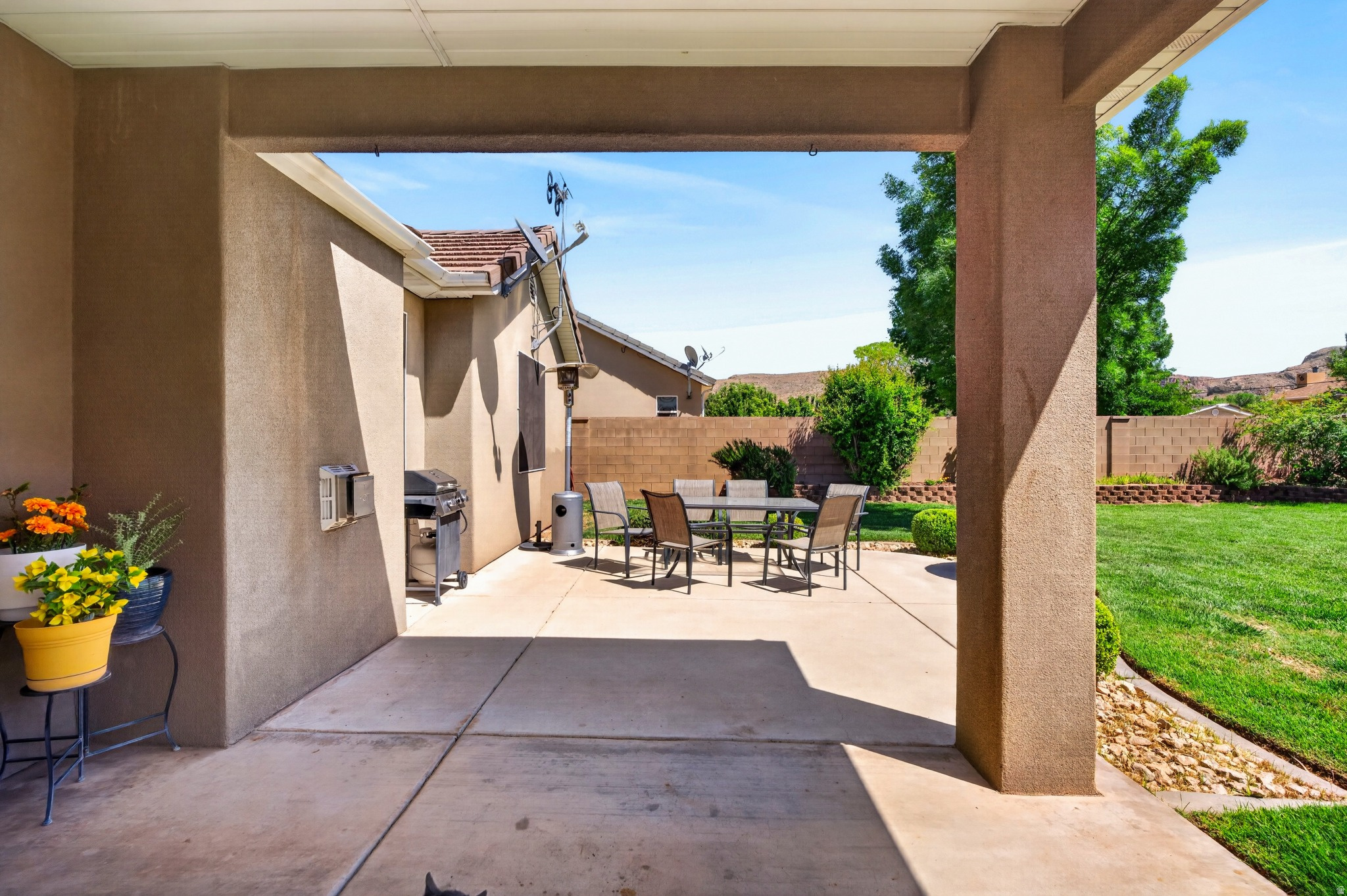 COBBLESTONE FIELDS - Residential