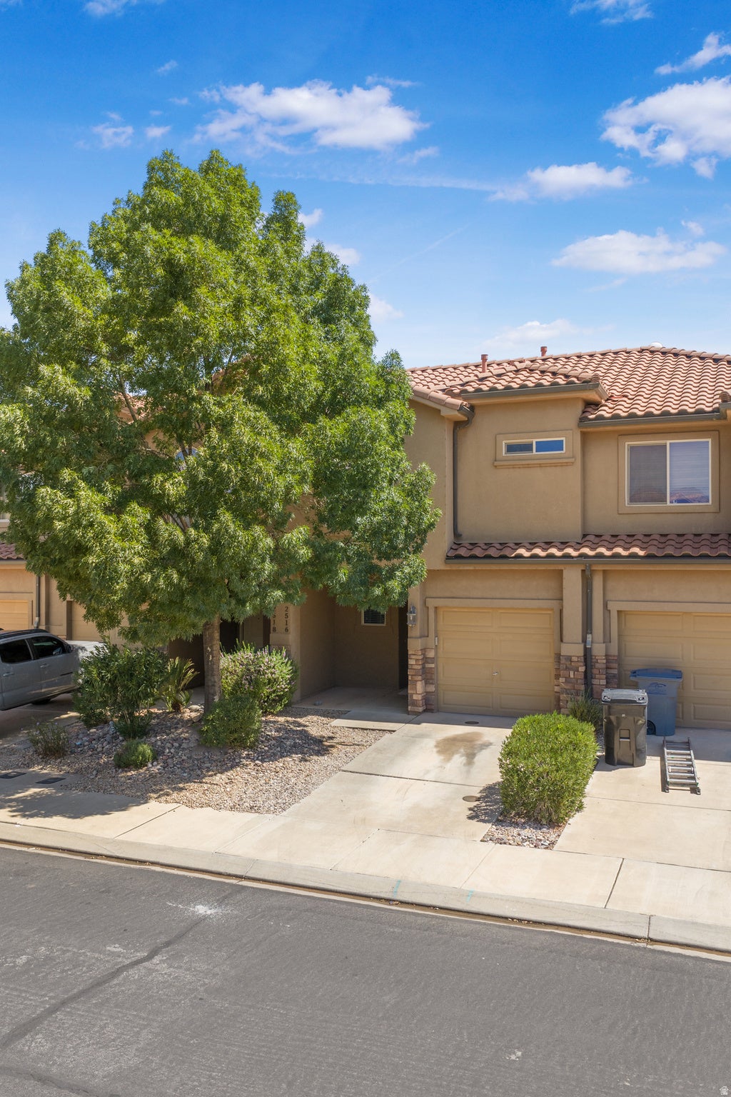 Photo of 2516 MANZONI RD, Santa Clara, UT 84765 (MLS # 2182442)