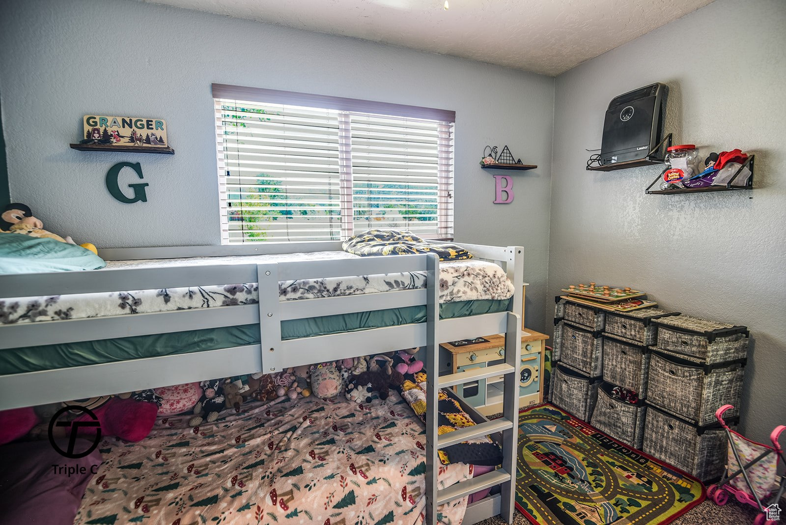 PARO VISTA SUBDIVISION - Residential