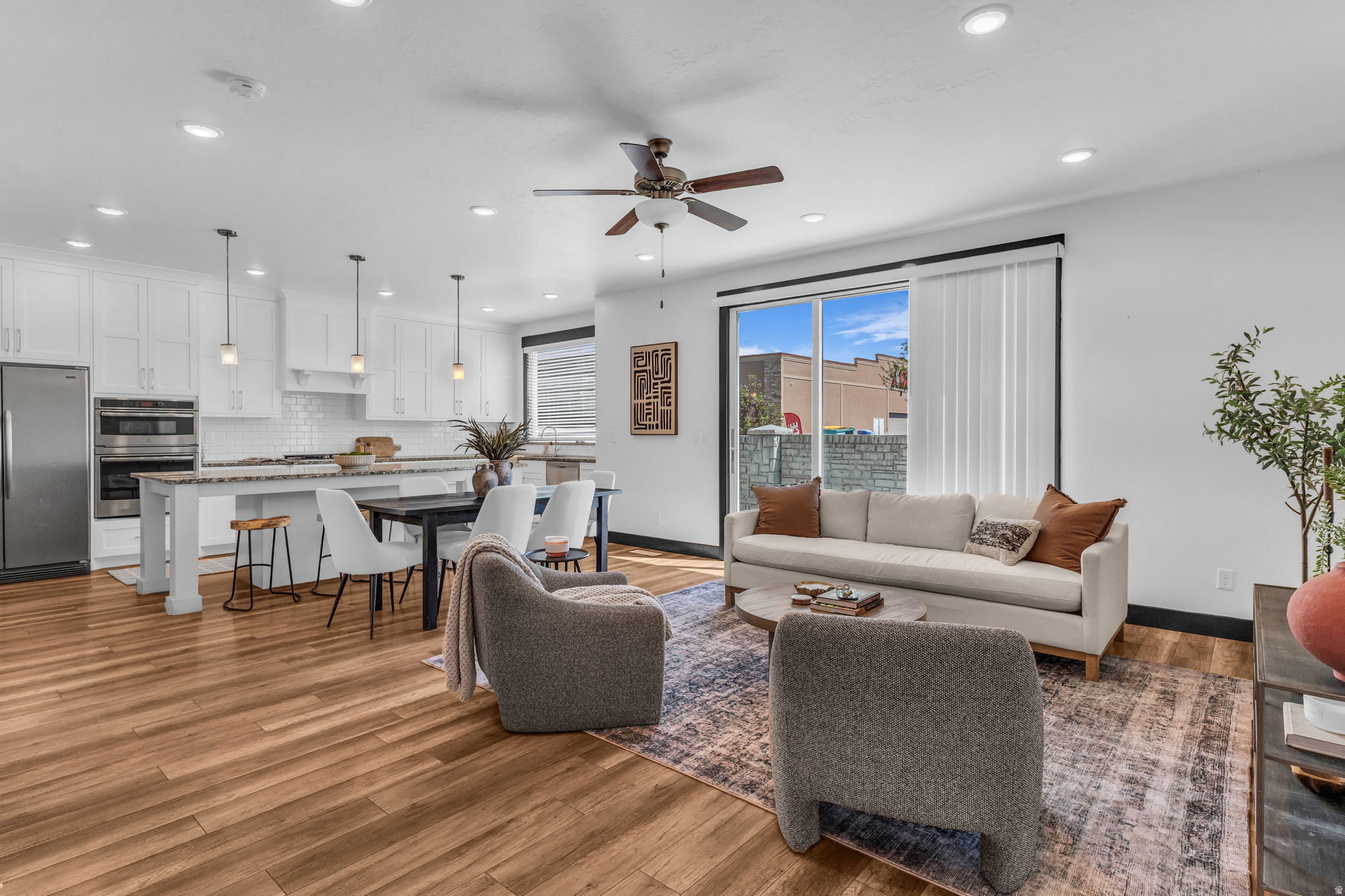 HIGHLAND VISTA - Residential