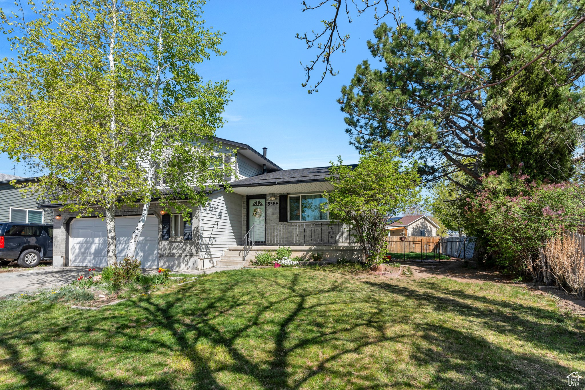 5388 W Saguaro Dr, West Jordan, Utah image 3