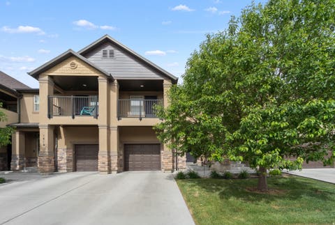 Townhouse For Sale - 1621 N Venetian Way<br/> Saratoga Springs, UT 84045