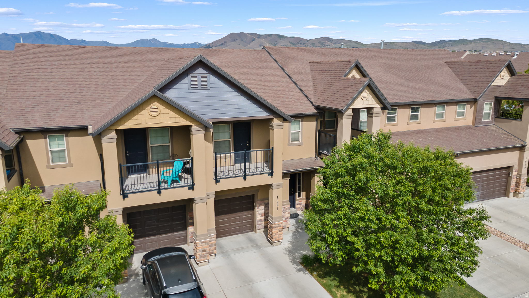 1621 N VENETIAN WAY E - Photo 2