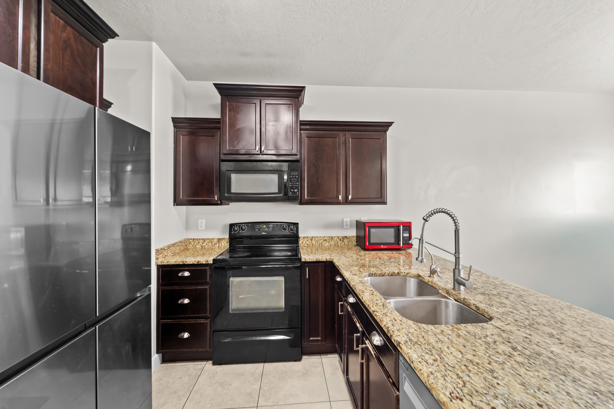 1621 N VENETIAN WAY E - Photo 3